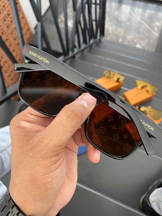 LV_1822 printed brown