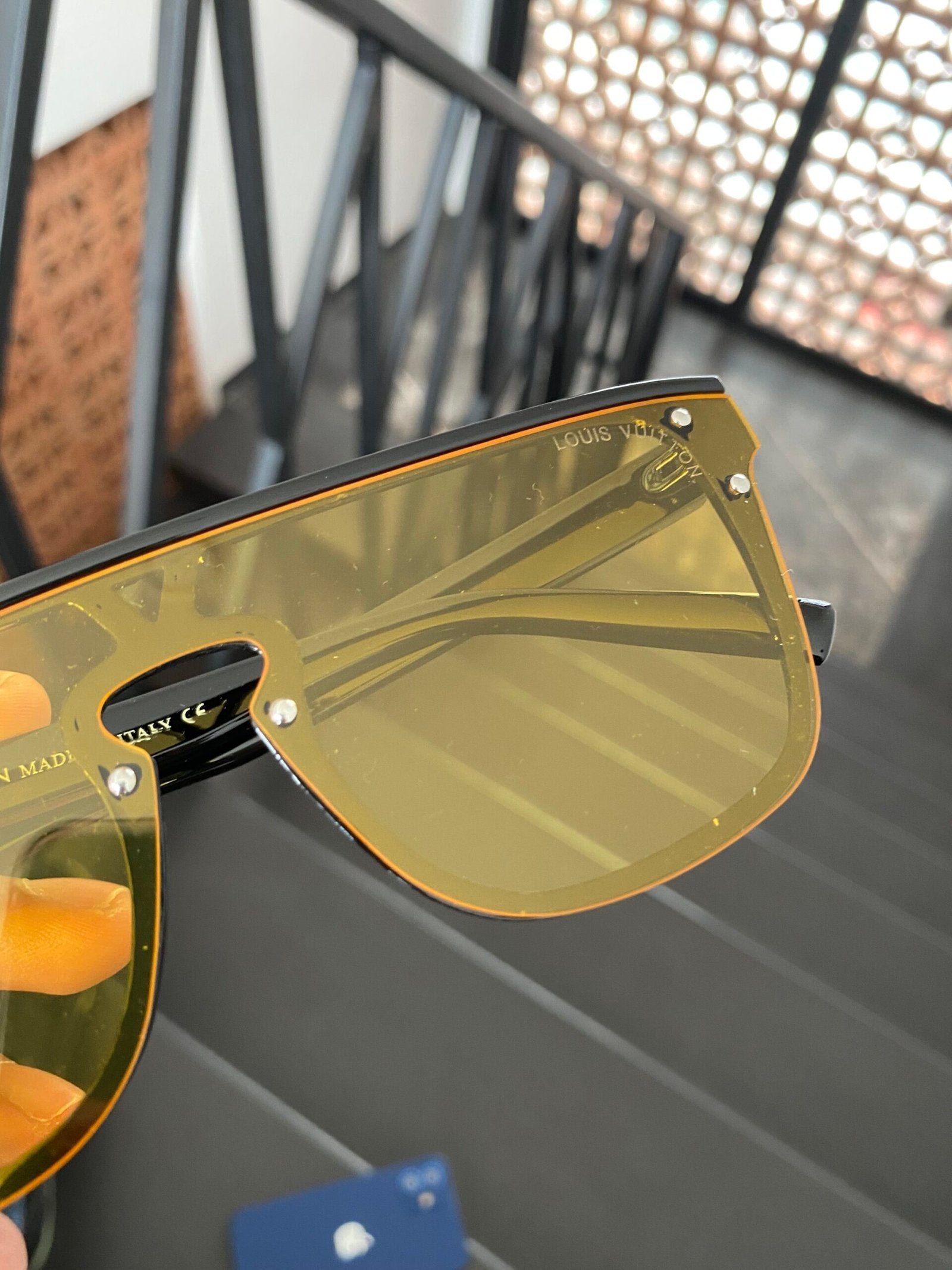Louis_Vuitton_1822_Black_Sun