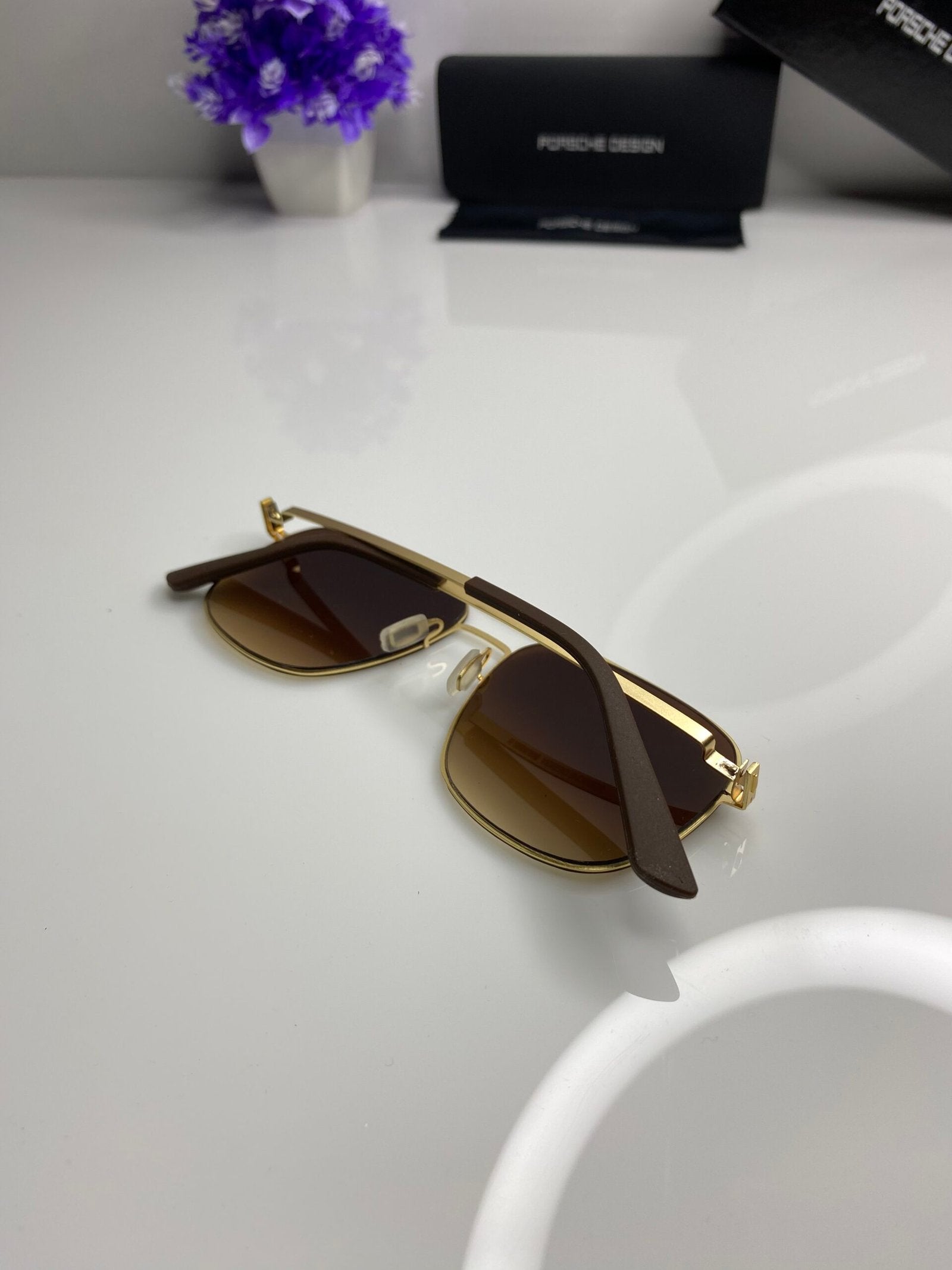 Porsche 001 Gold Brown