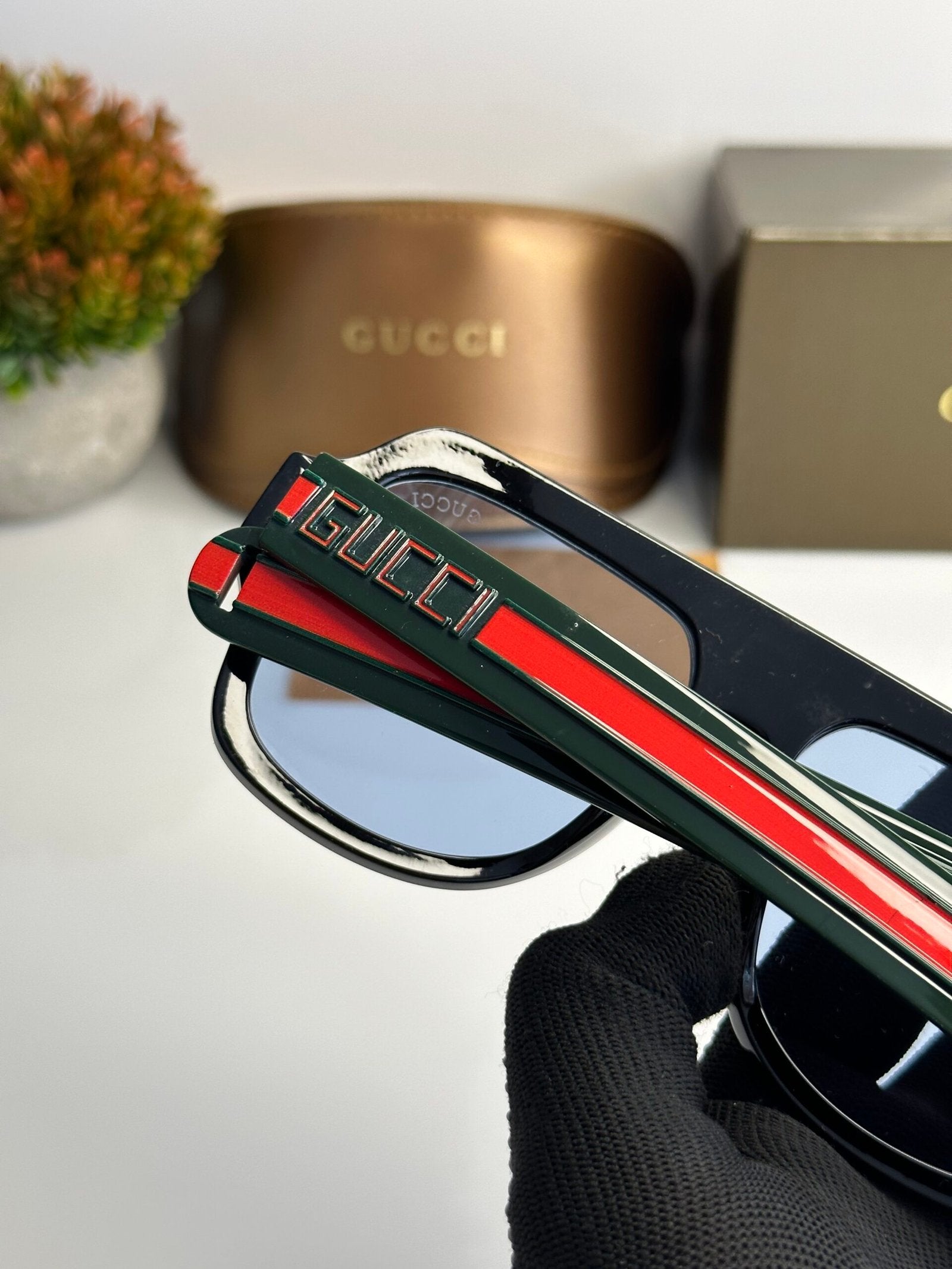 Gucci_0255_Black_Blue