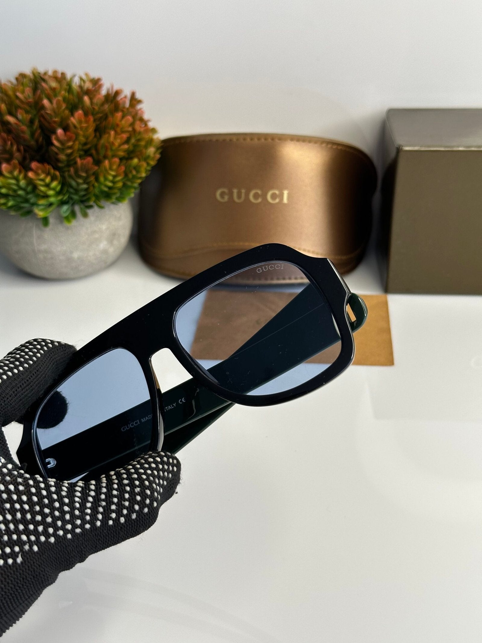 Gucci_0255_Black_Blue