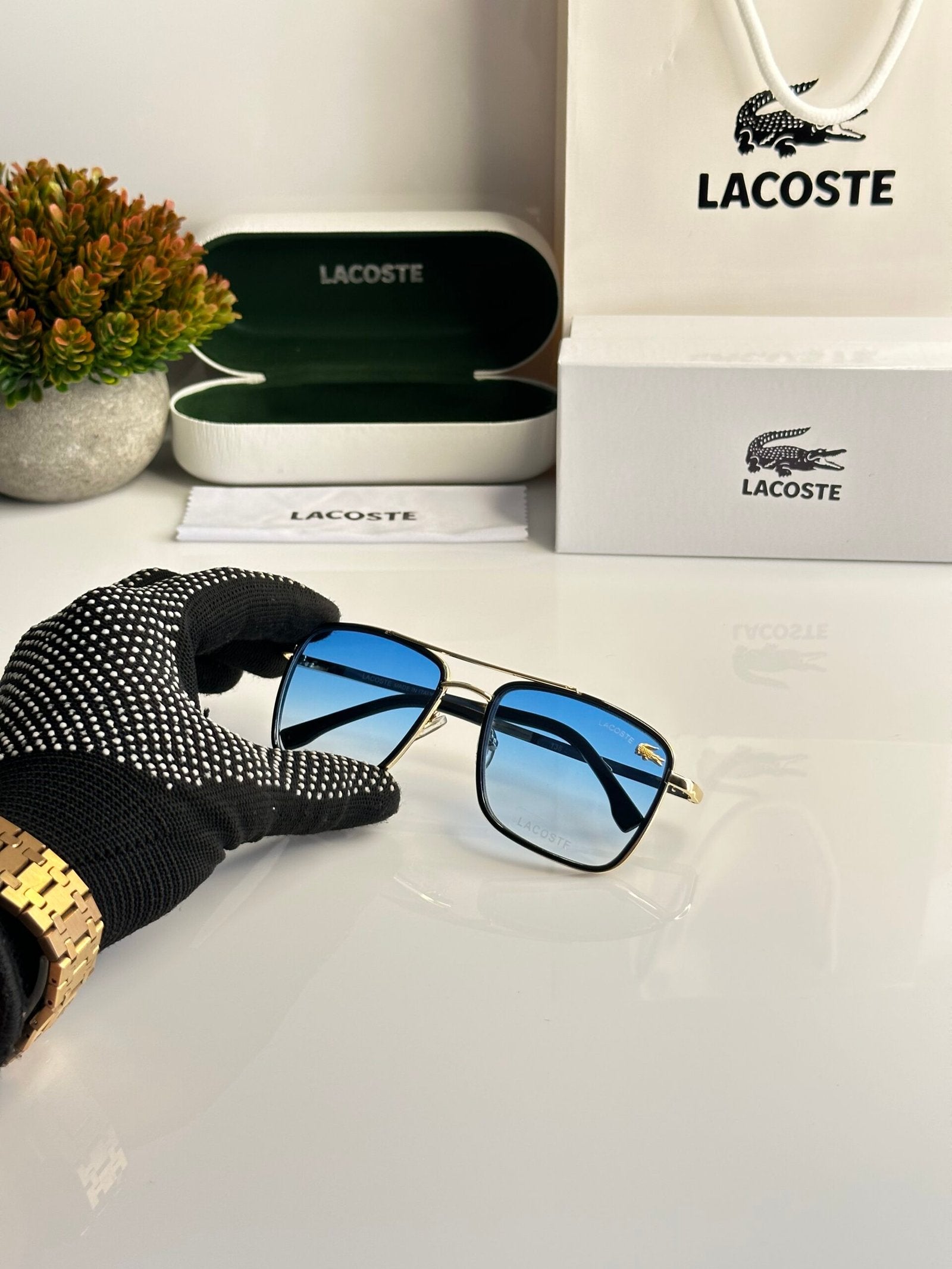 Lacoste_138_gold_blue