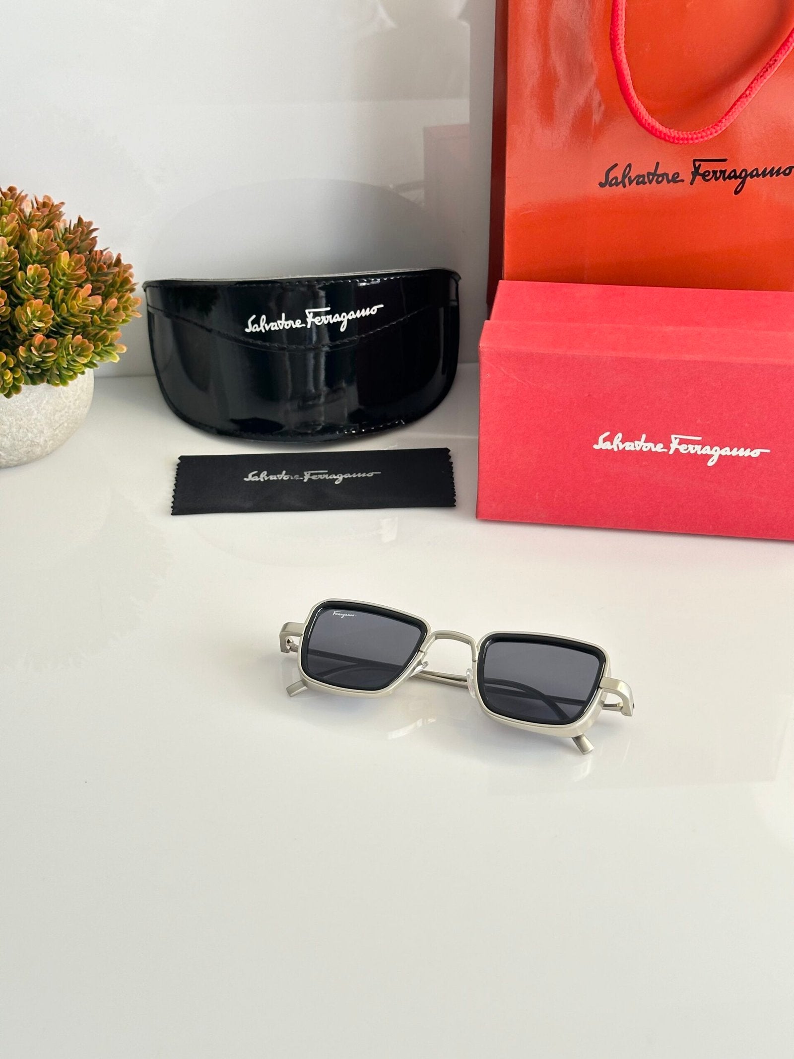 SF 3919 Silver Black