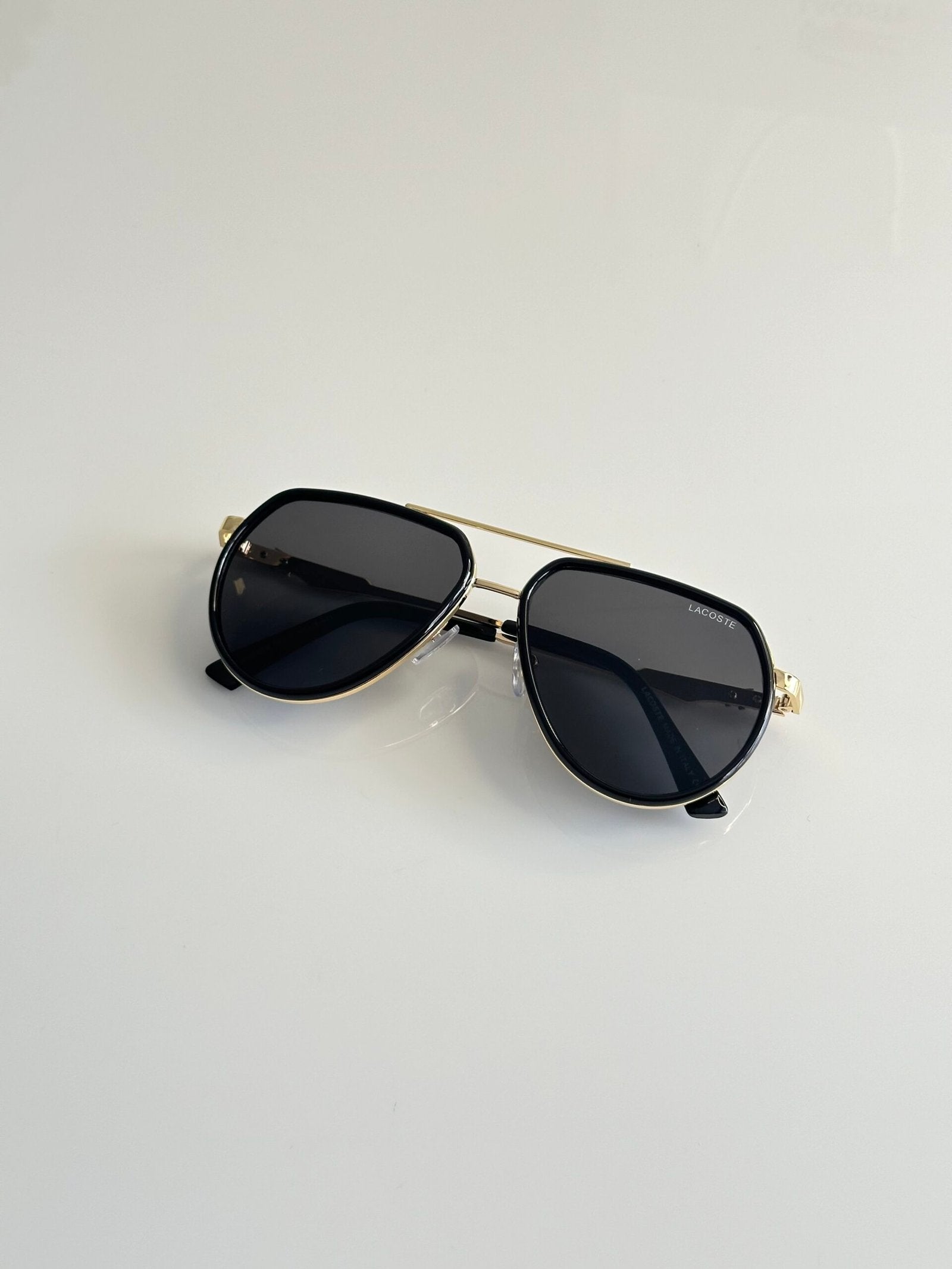 Lacoste_9224_Gold_Black