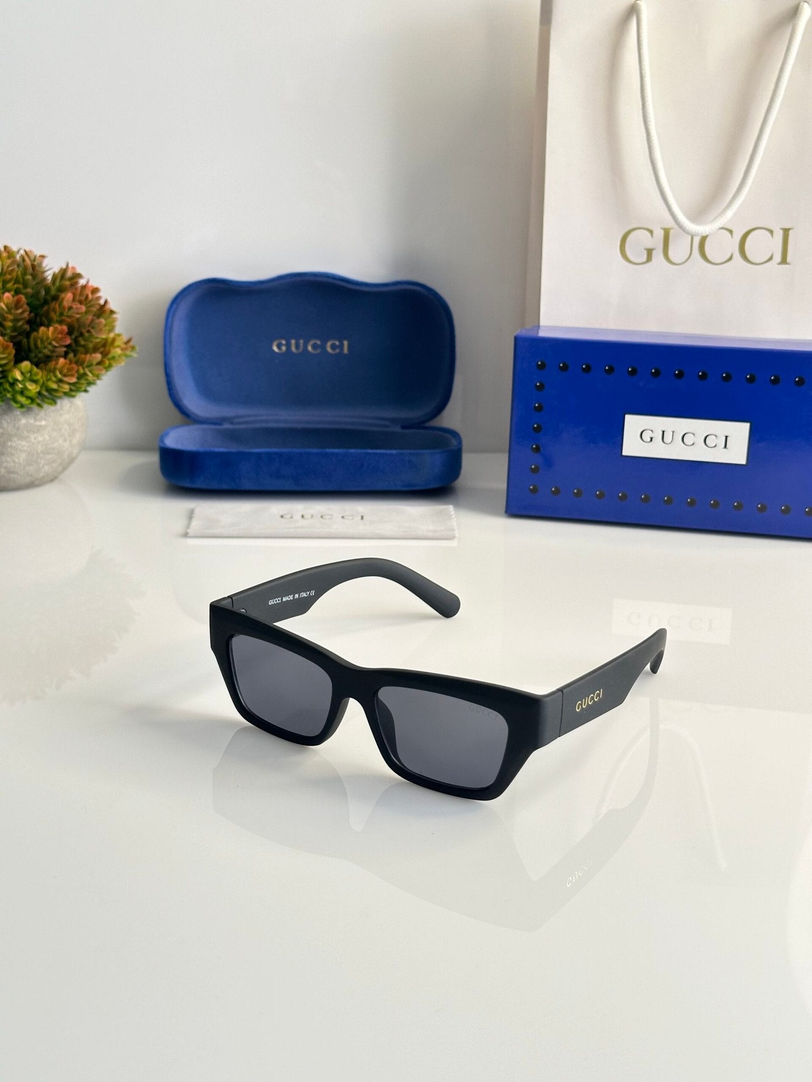GG 1296 Black