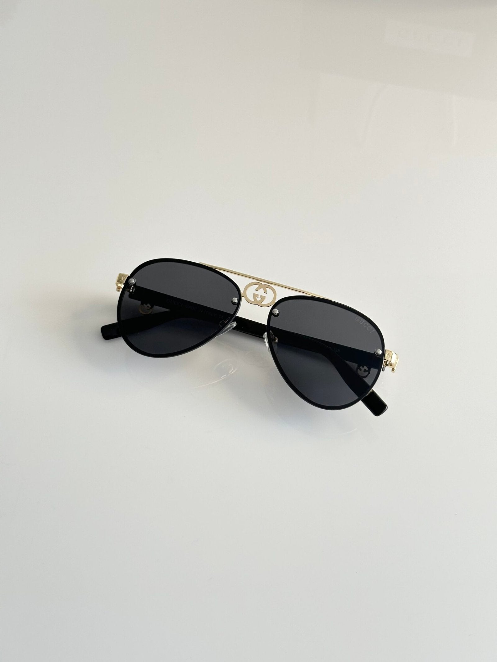Gucci_5118_Gold_Black