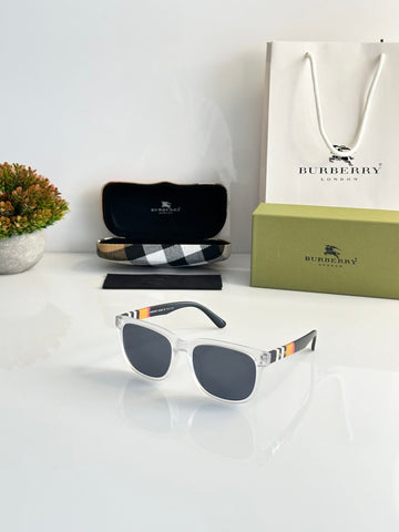 Burberry_4806_Ice_Black