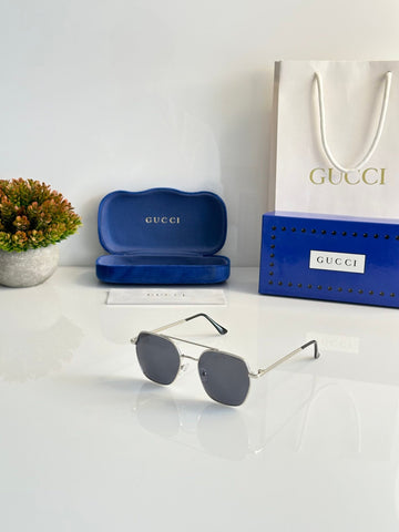 Gucci_8220_Silver_Black