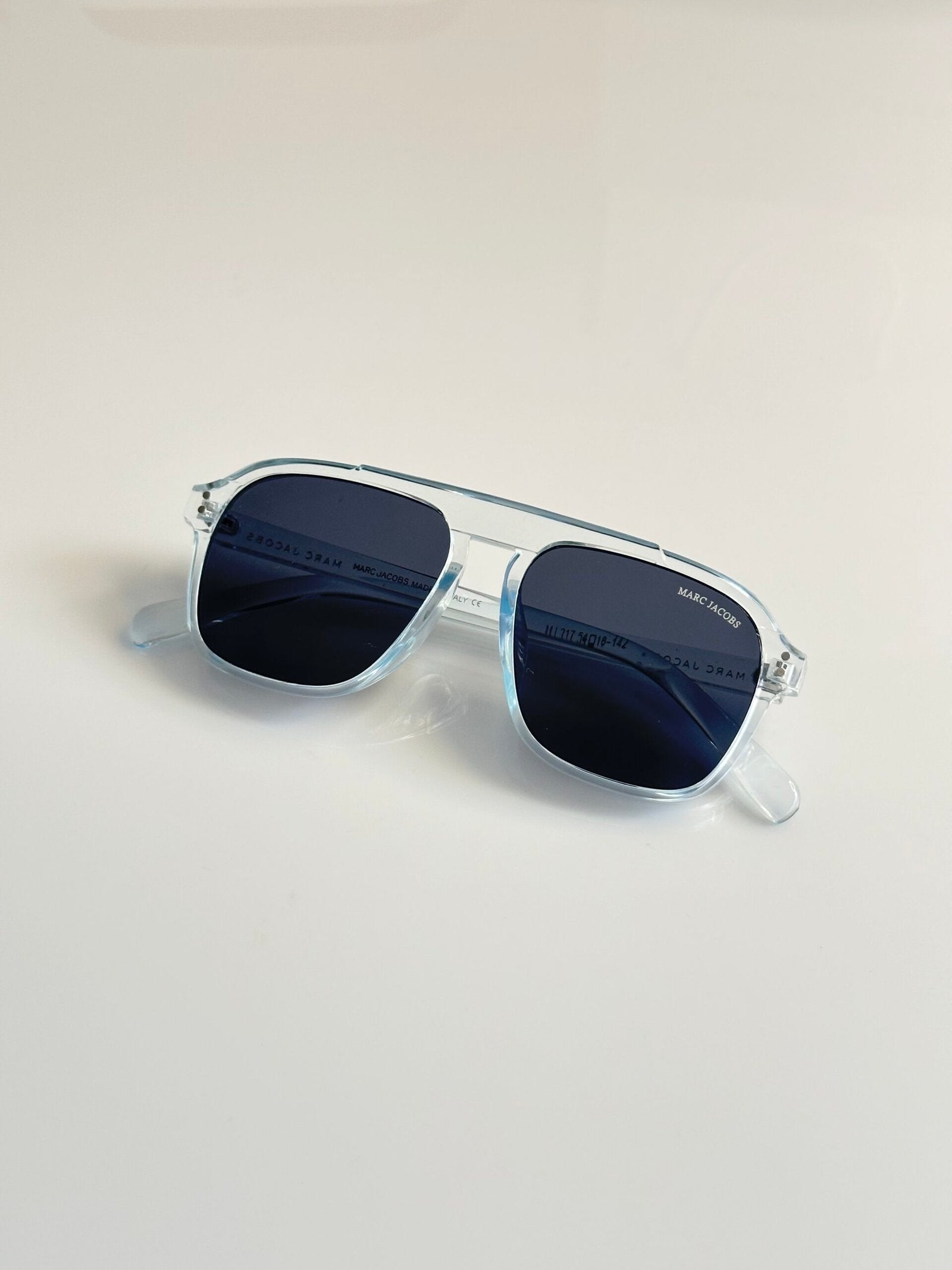Marc Jacobs 217 Water Blue Black