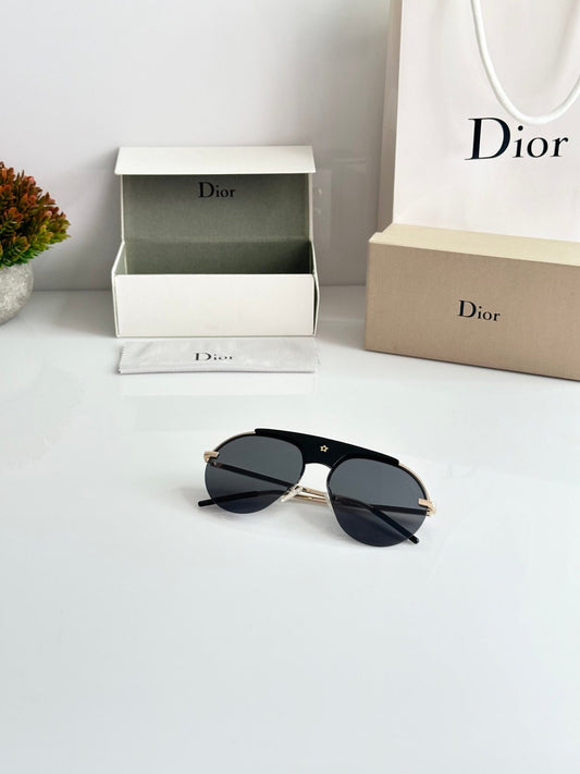 CD 20037 Gold Black