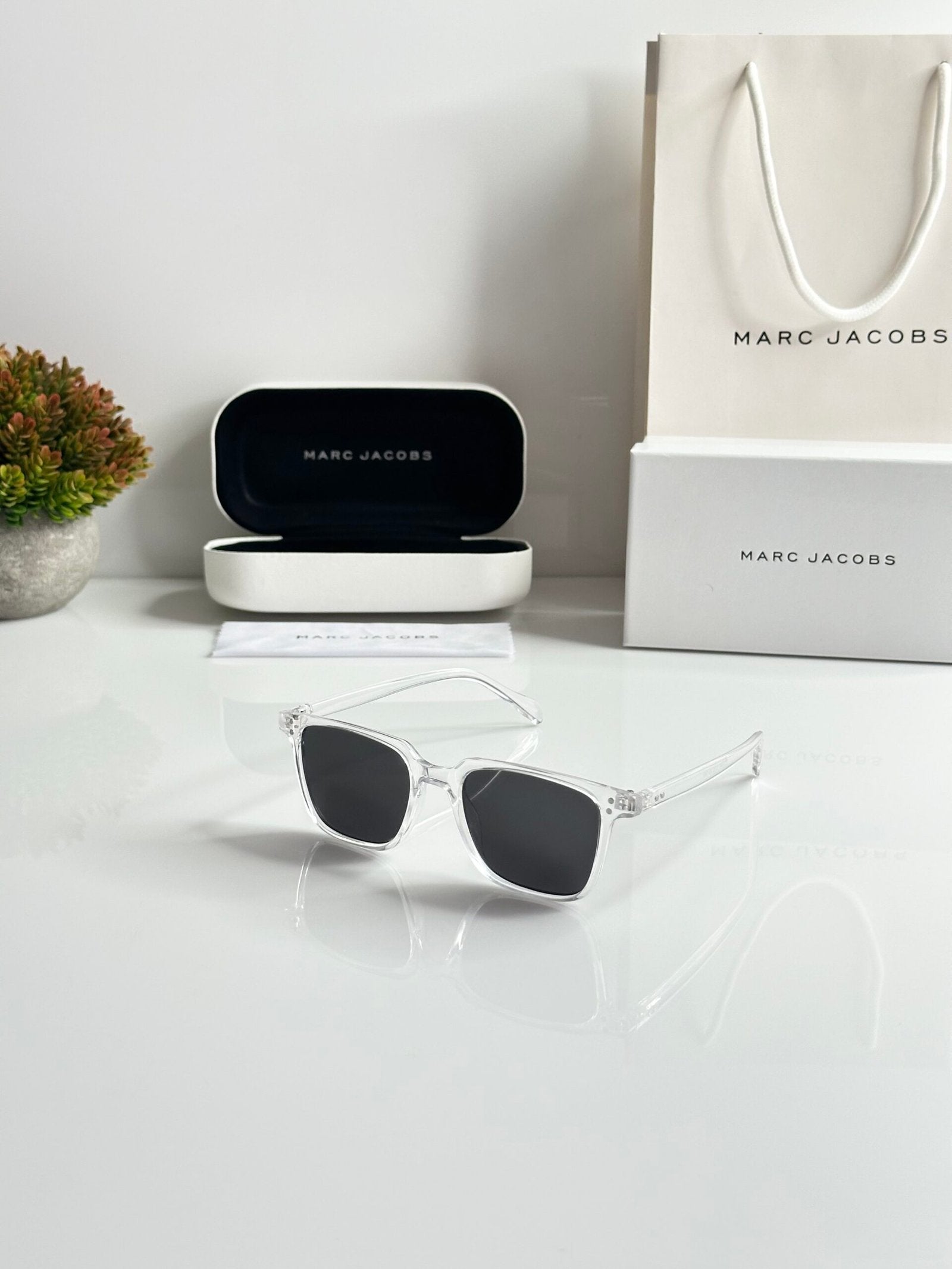 Marc Jacobs 3246 Water Black