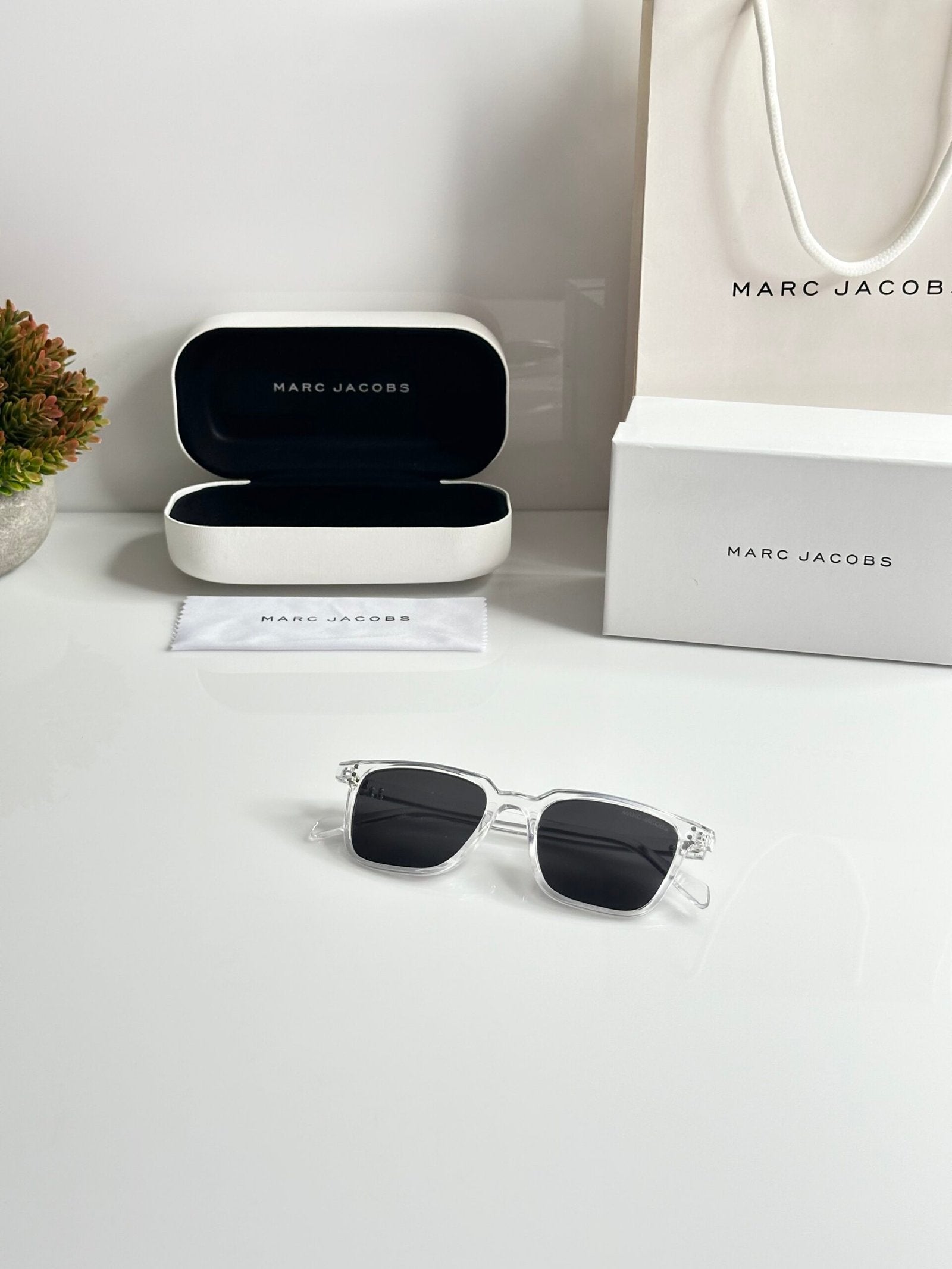 Marc Jacobs 3246 Water Black