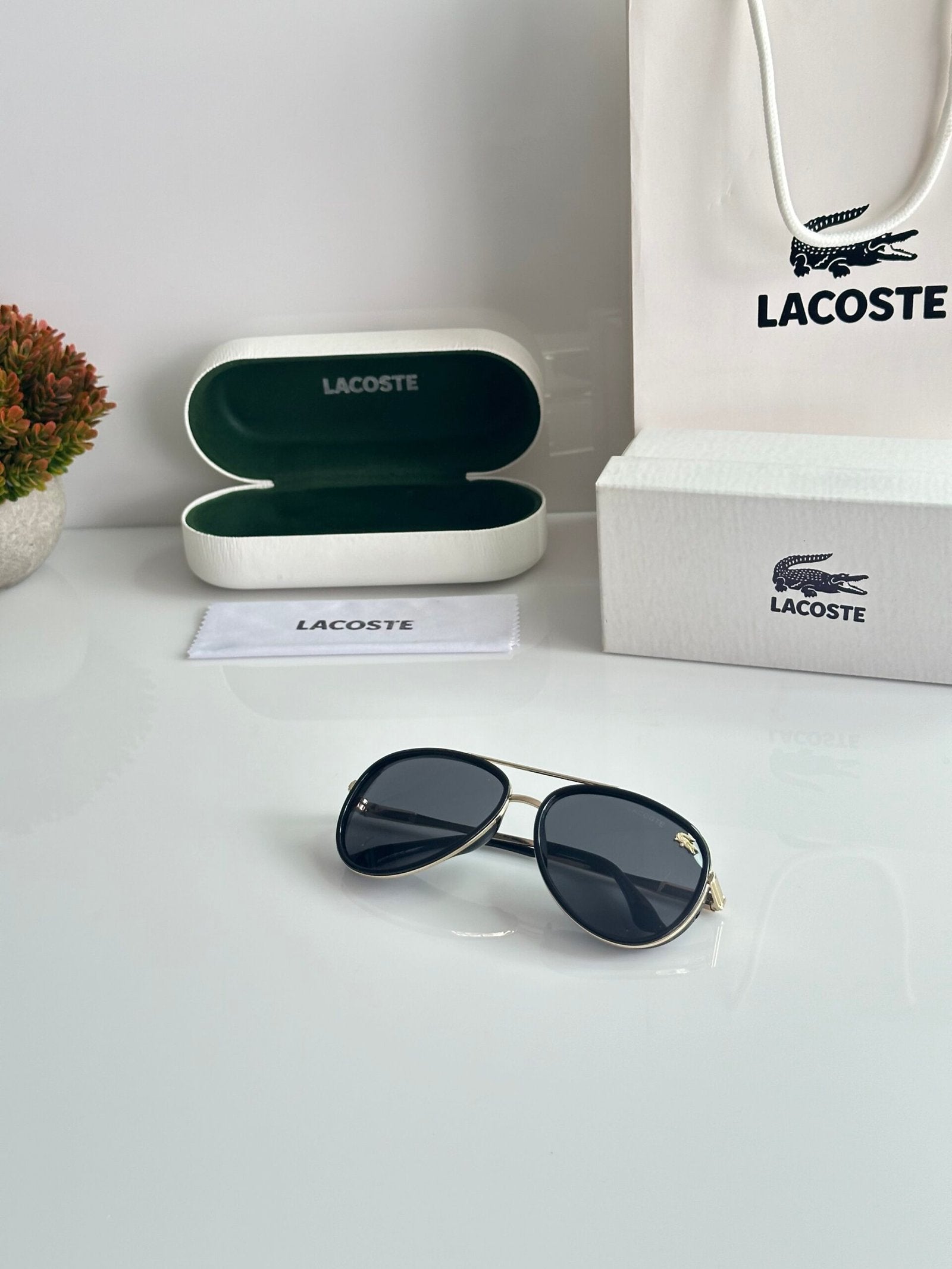 Lacoste_756_Gold_Black