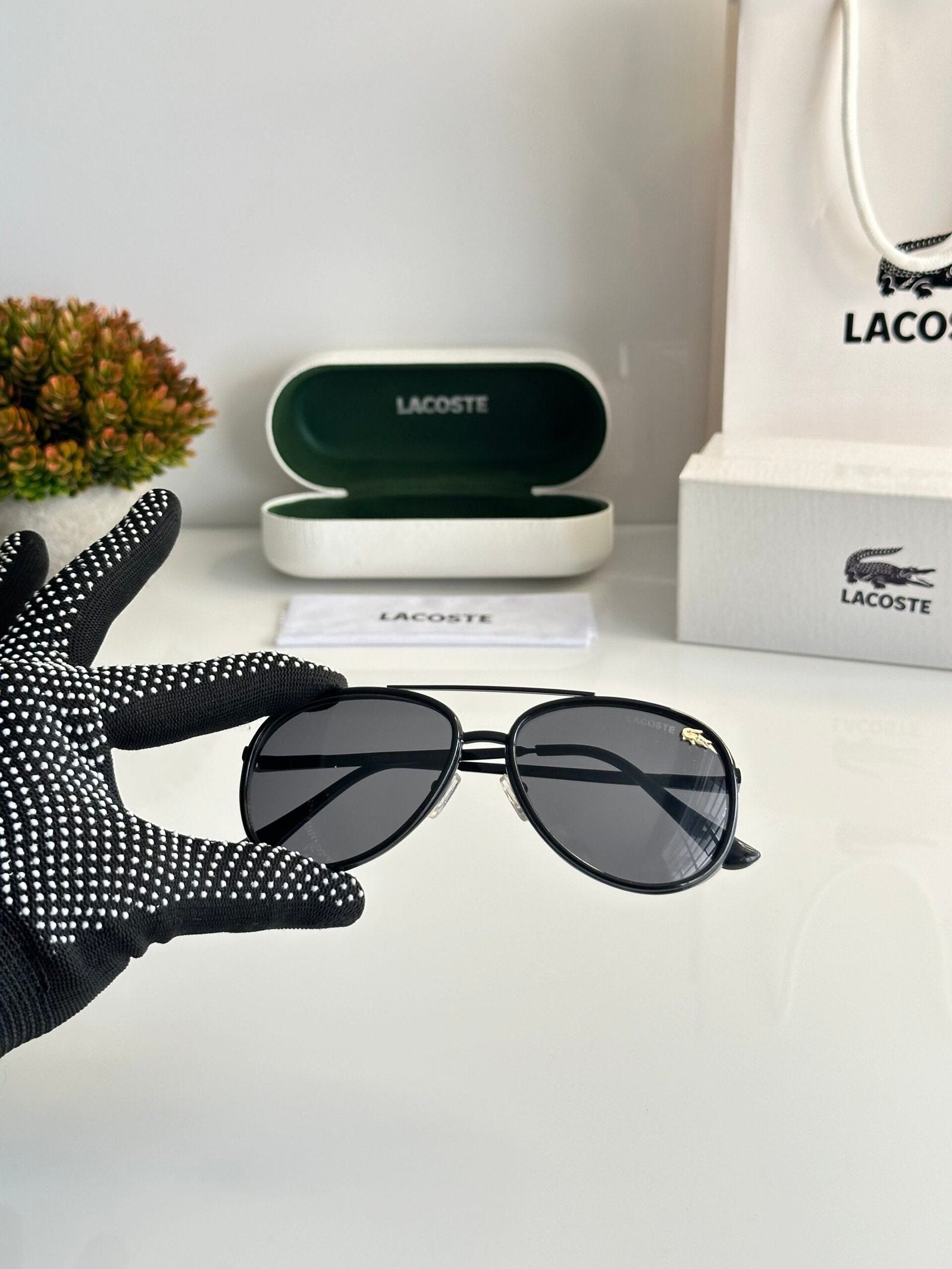 Lacoste_758_Black