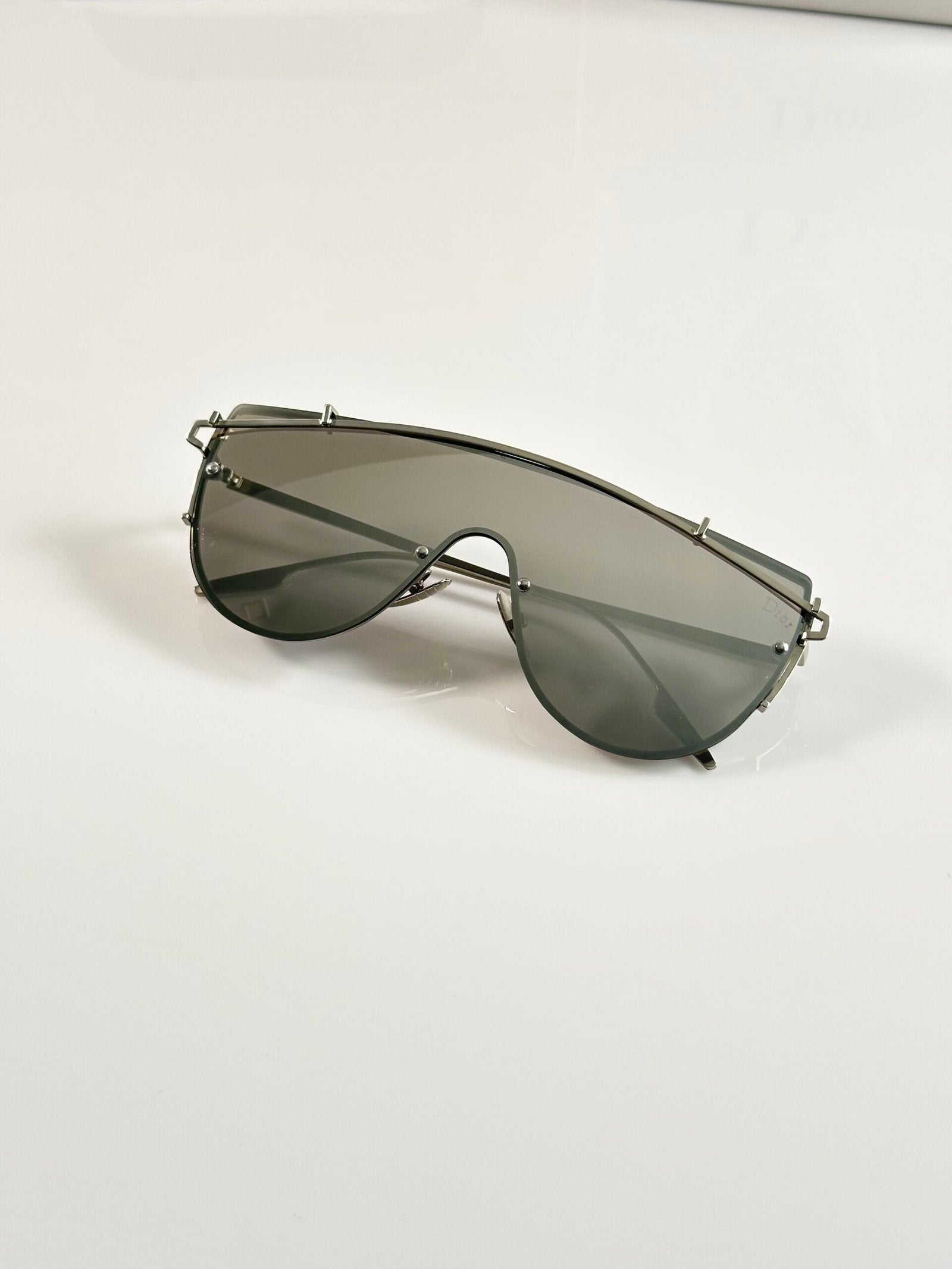 Dior_2054_Silver_Mercury