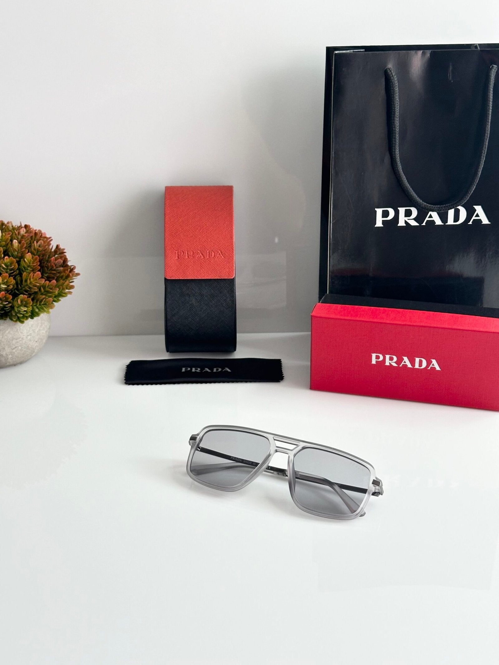 Prada_70_Grey