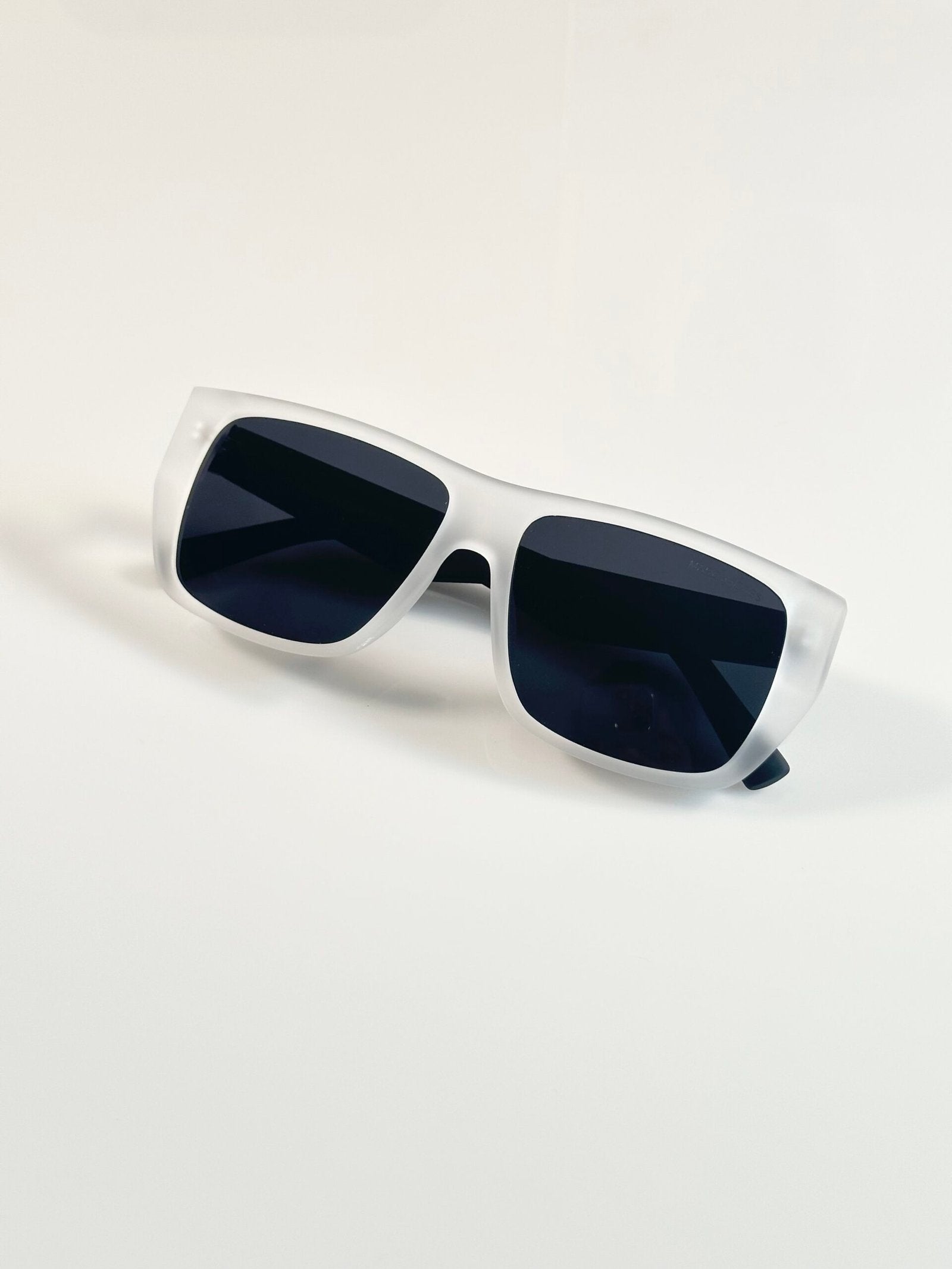 Marc Jacobs 6801 Ice Black