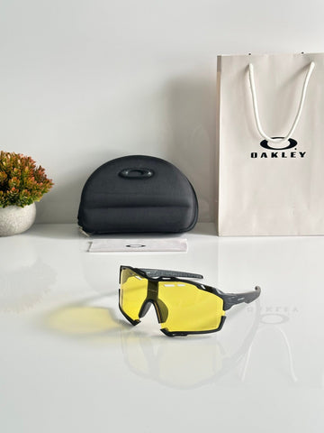 Oak 8241 Black Yellow