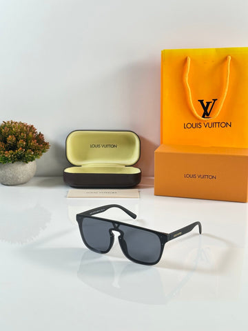 Louis_Vuitton_1822_Black
