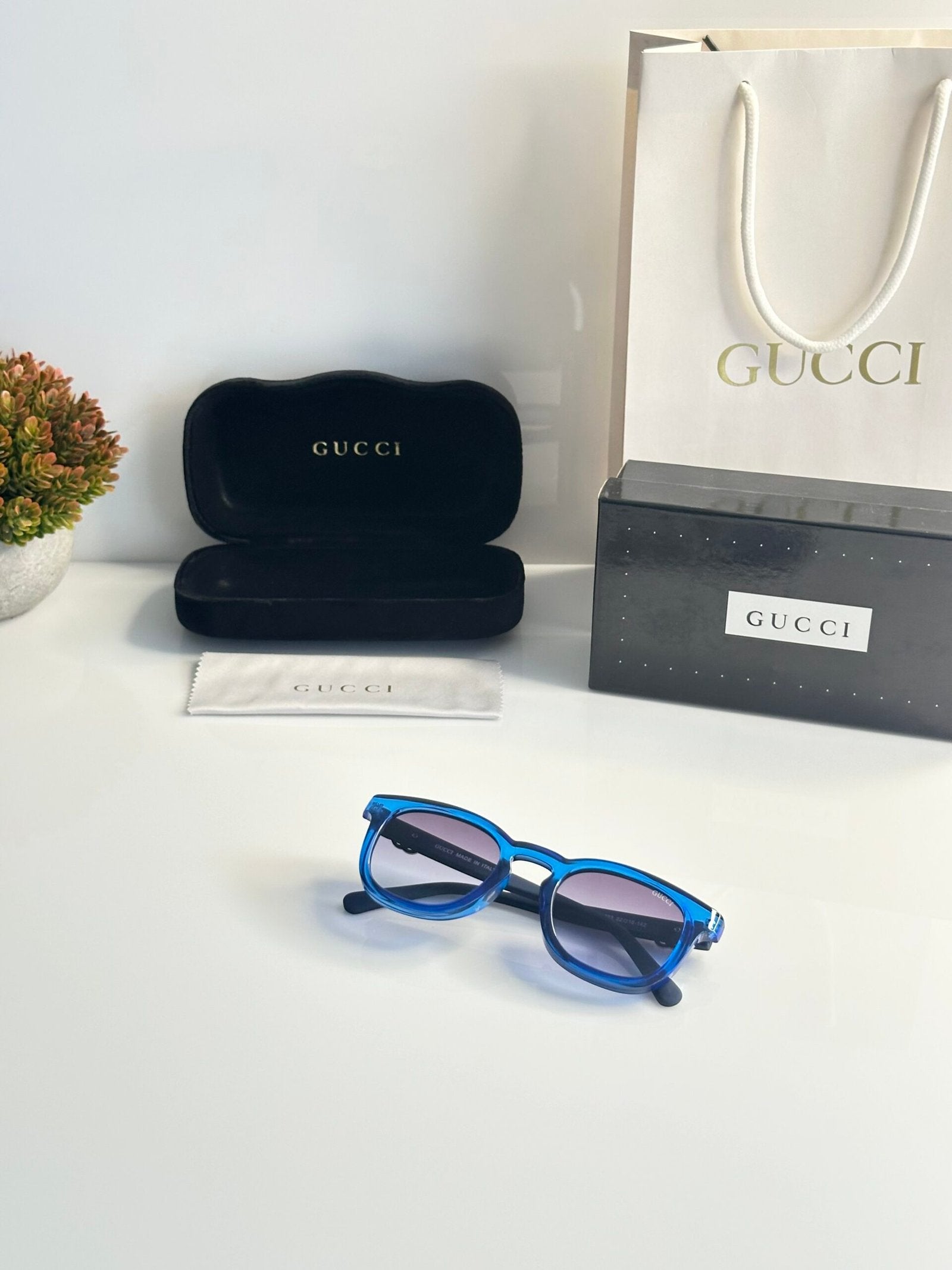 Gucci_88083_Blue