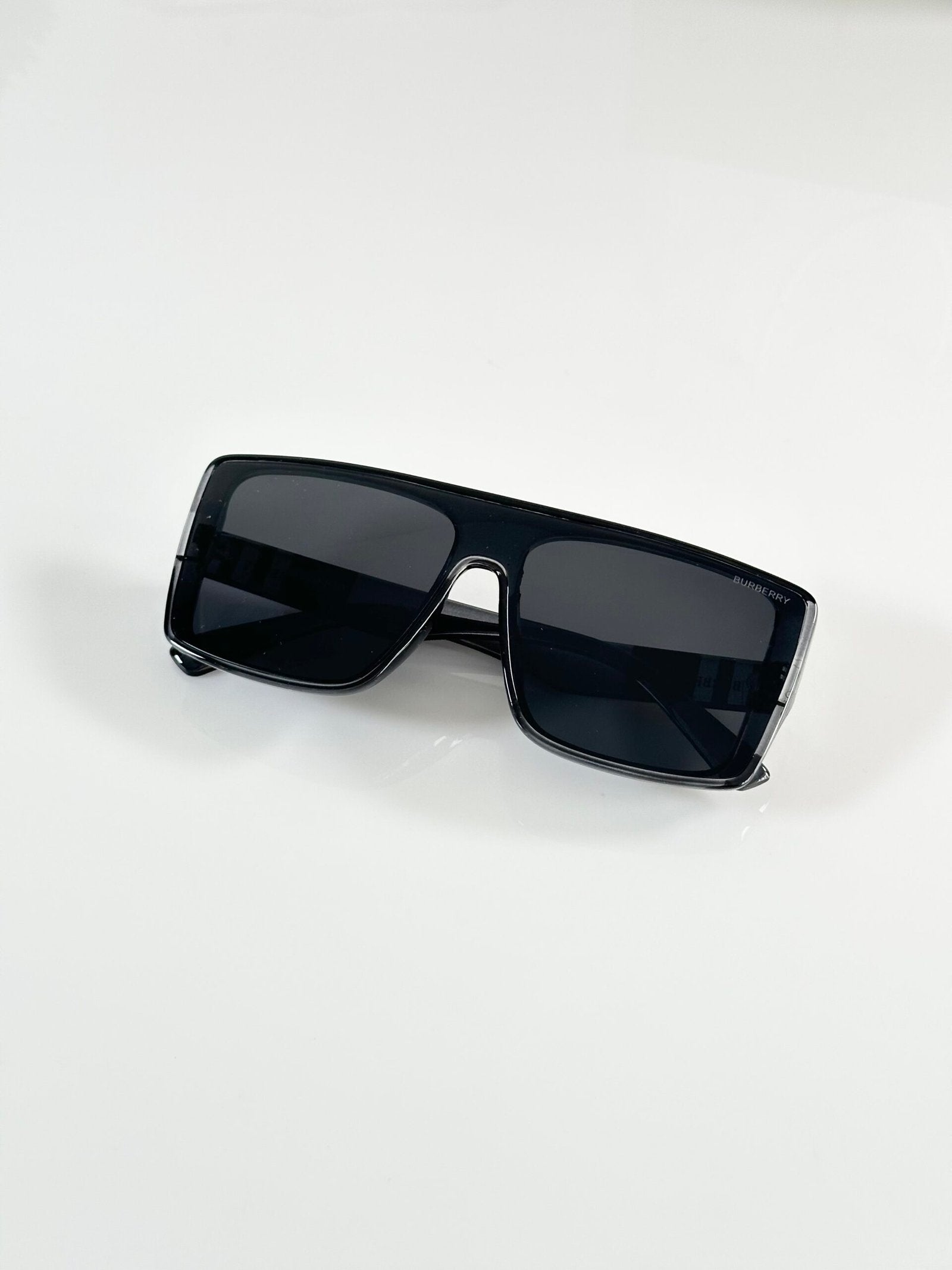 Burberry_9059_Grey_Black