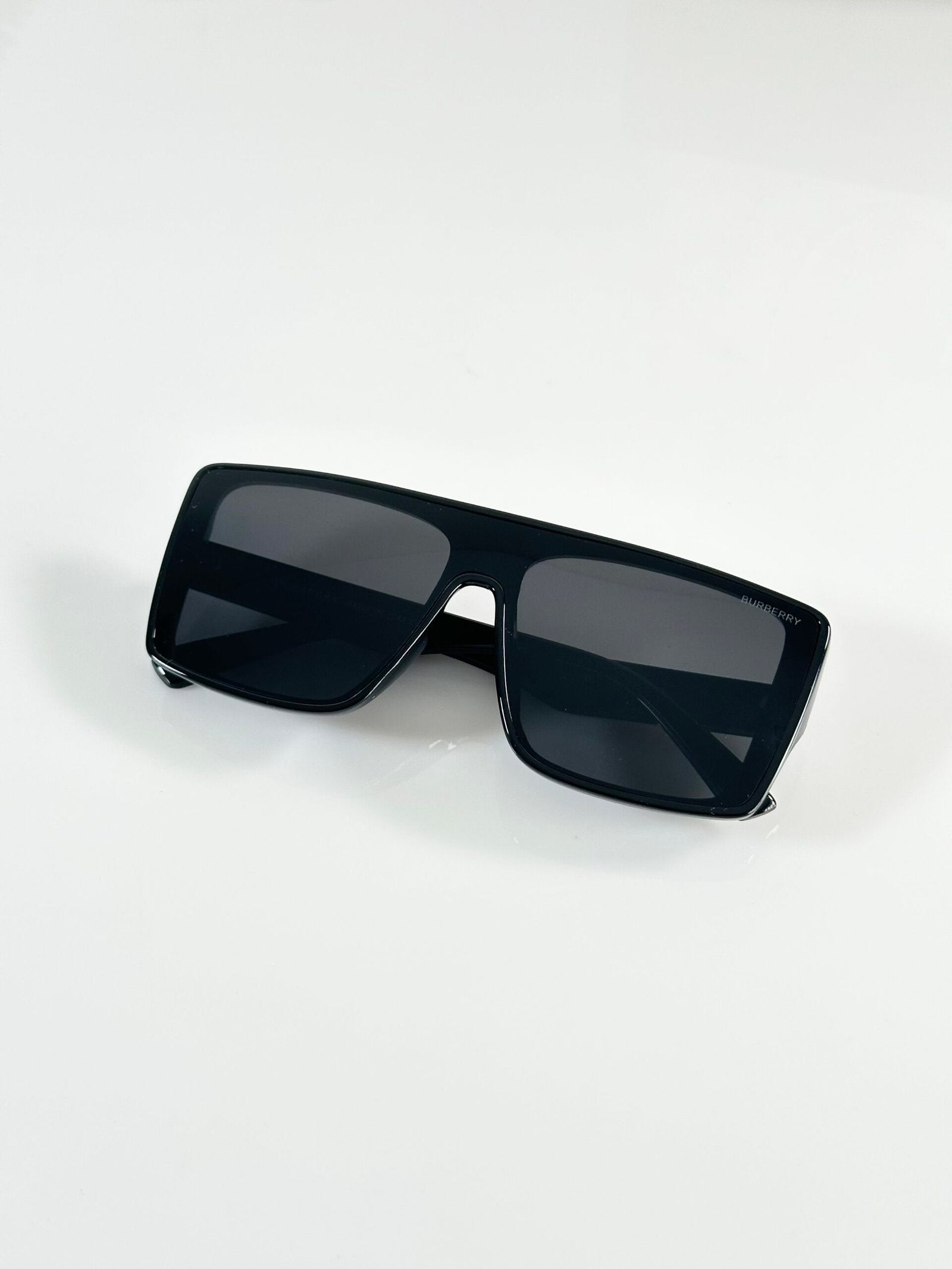 Burberry_9059_Black