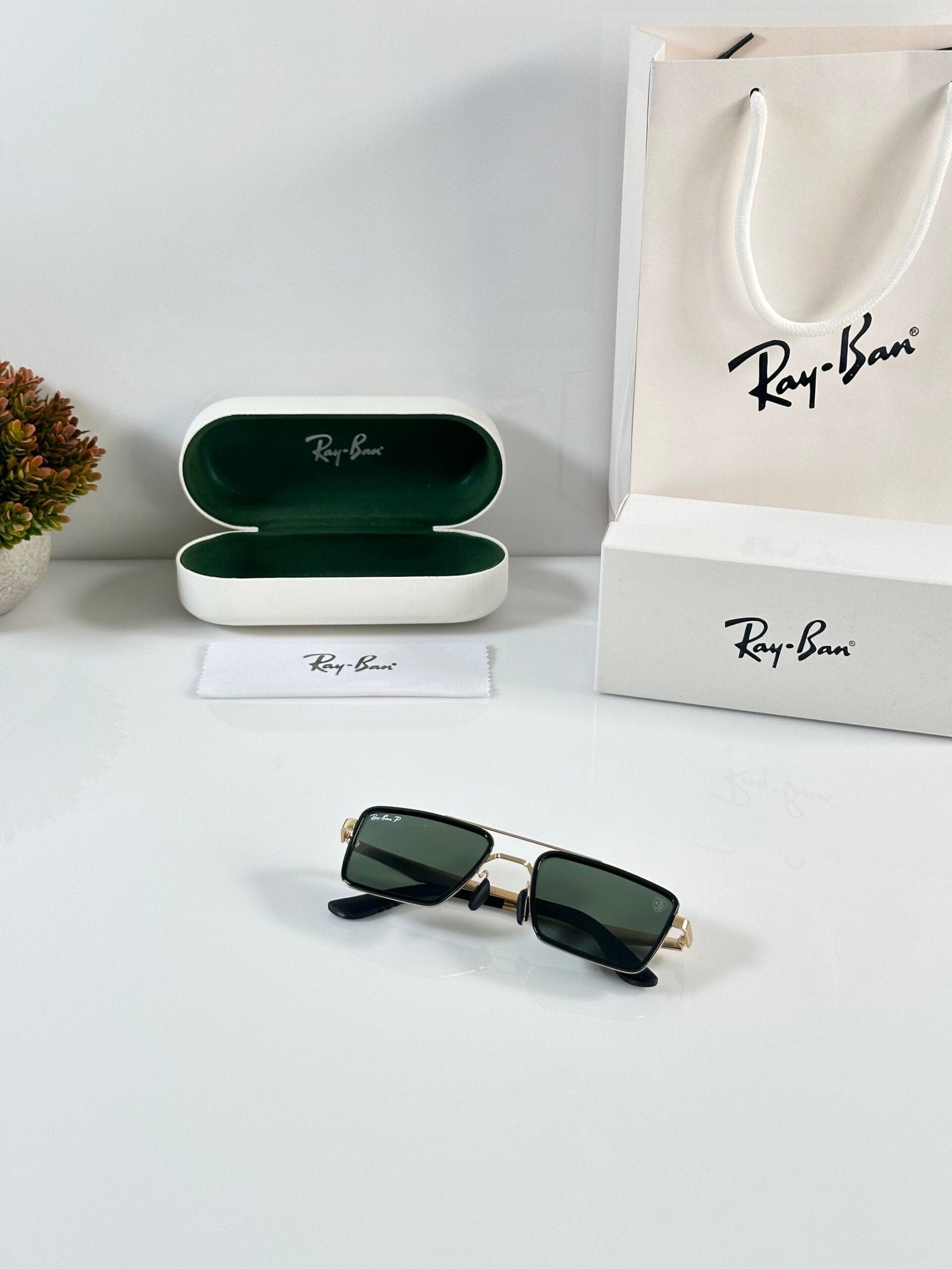 RB 3601 Gold Green
