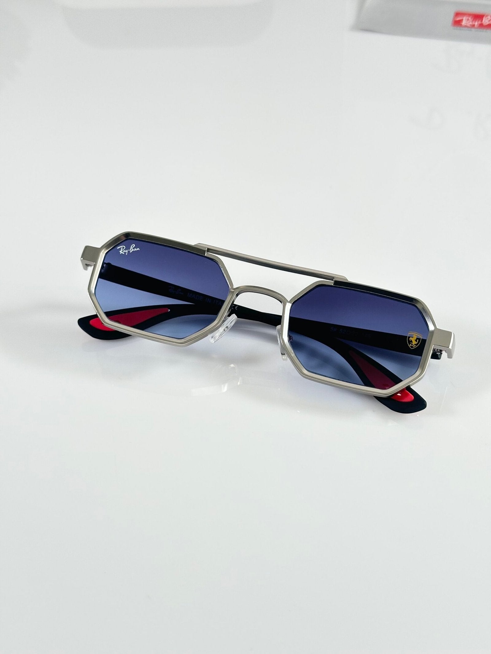 RB 05 Silver Blue
