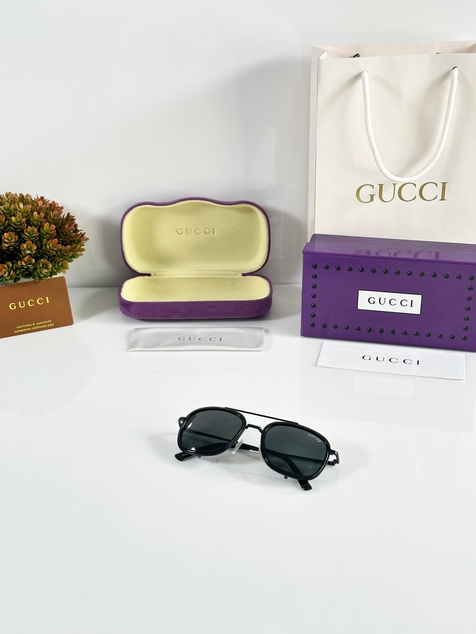 Gucci_6639_Black