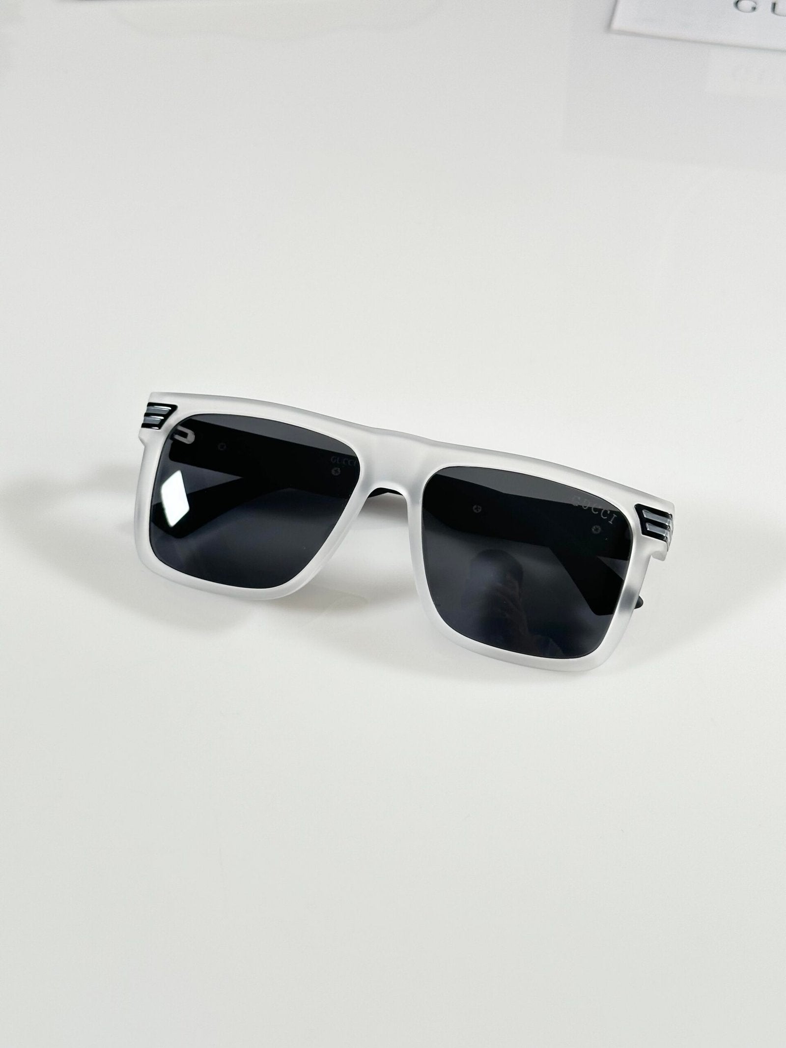 GG 534 Ice Black