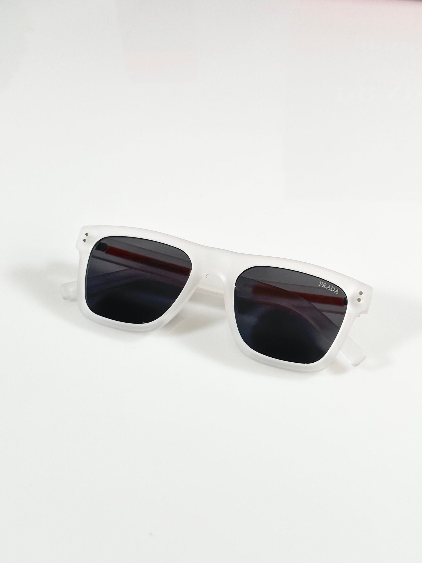 Prada_3835_Ice_Black
