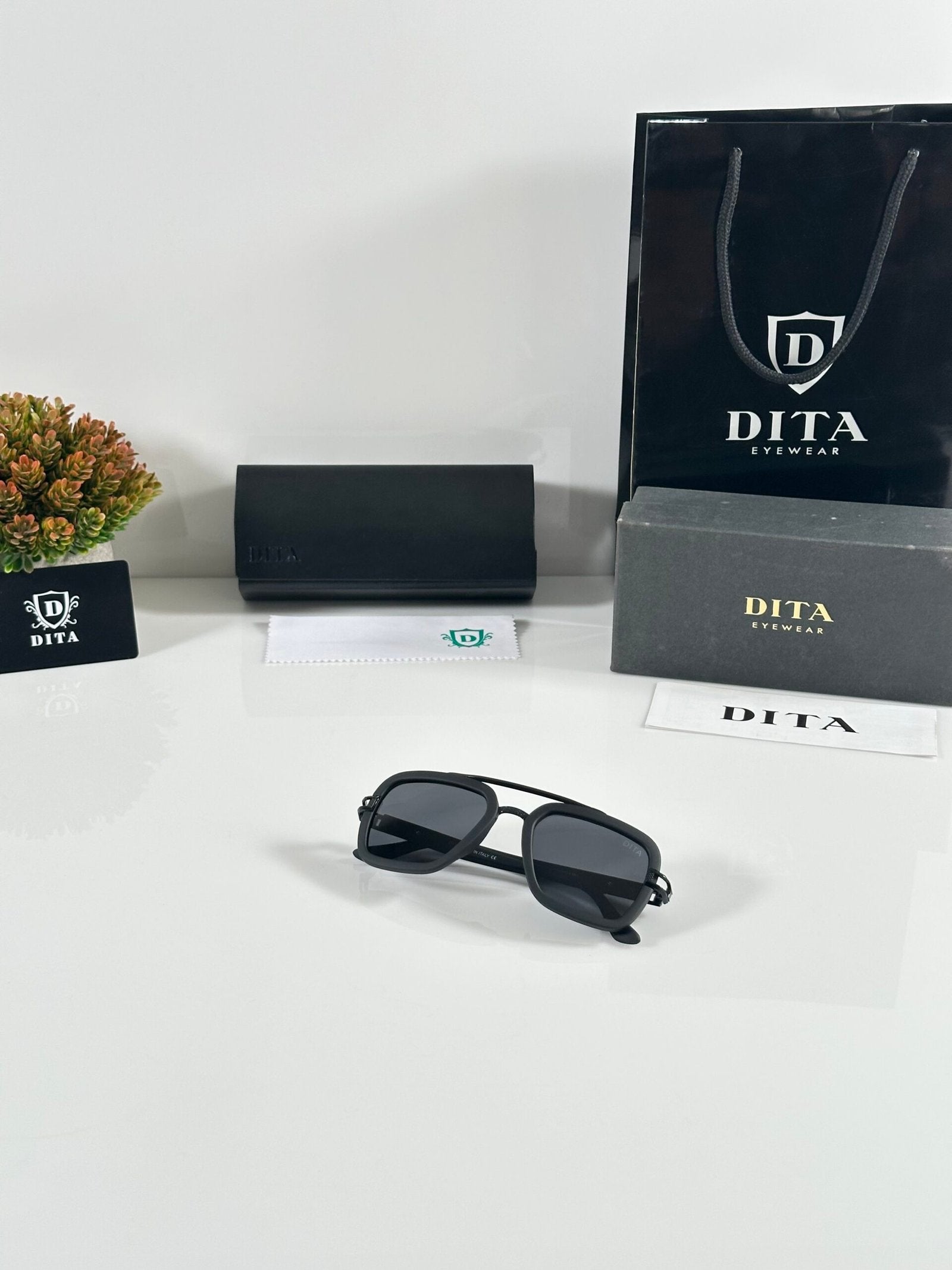 Dita 335 Black