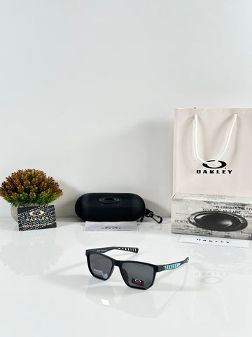 Oak 3382 Black
