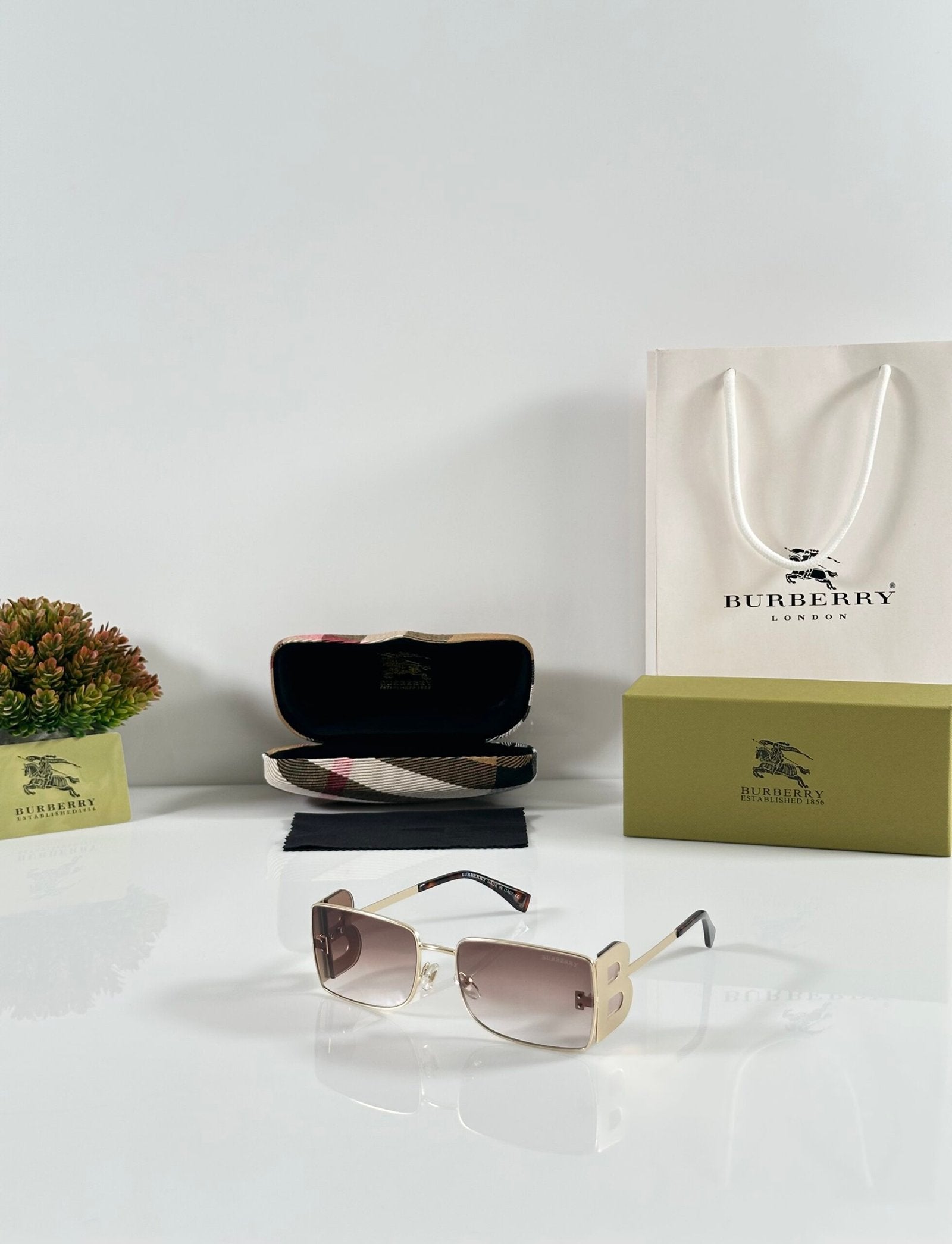 BB 3110 Gold Brown DC