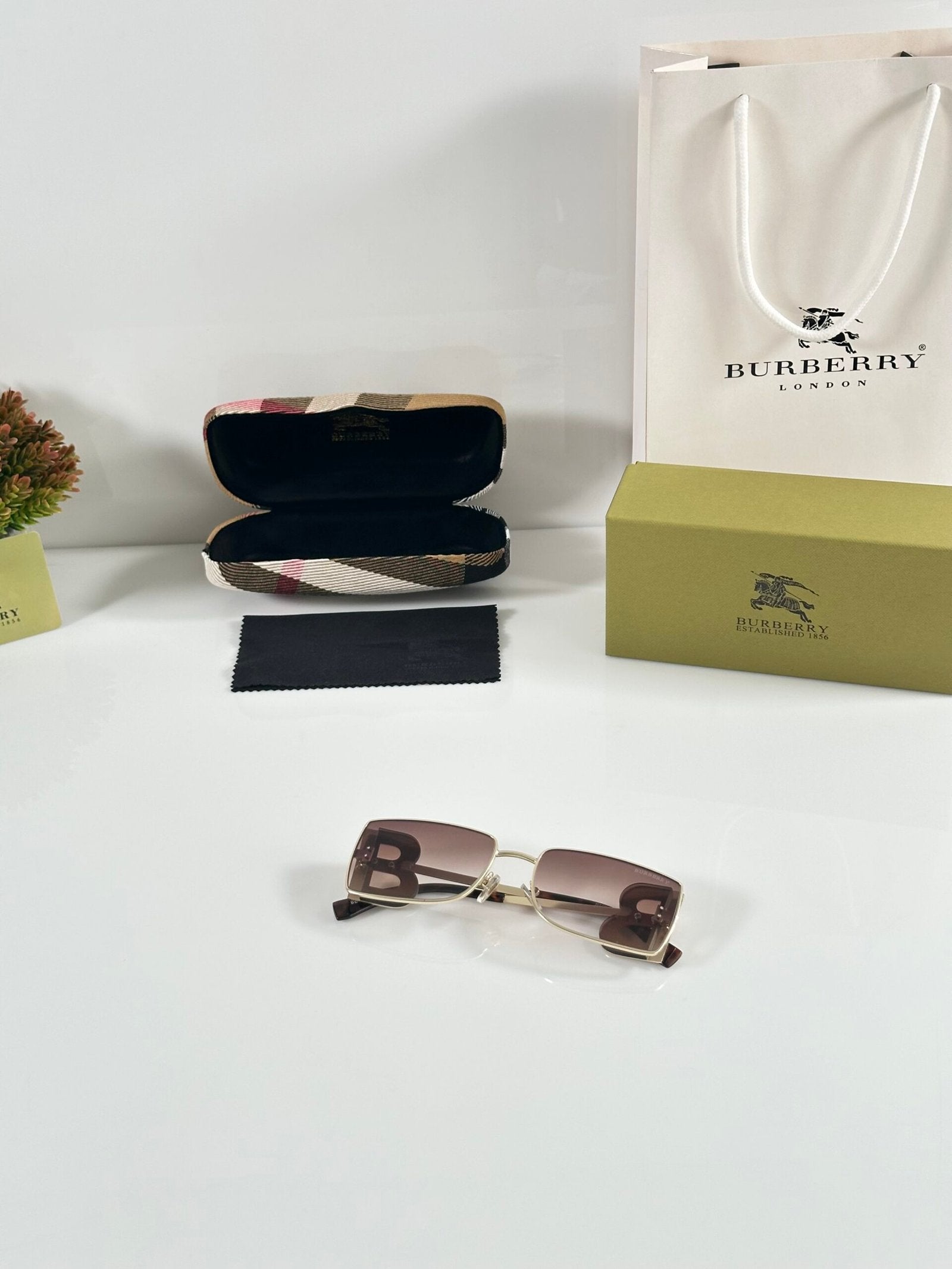 BB 3110 Gold Brown DC