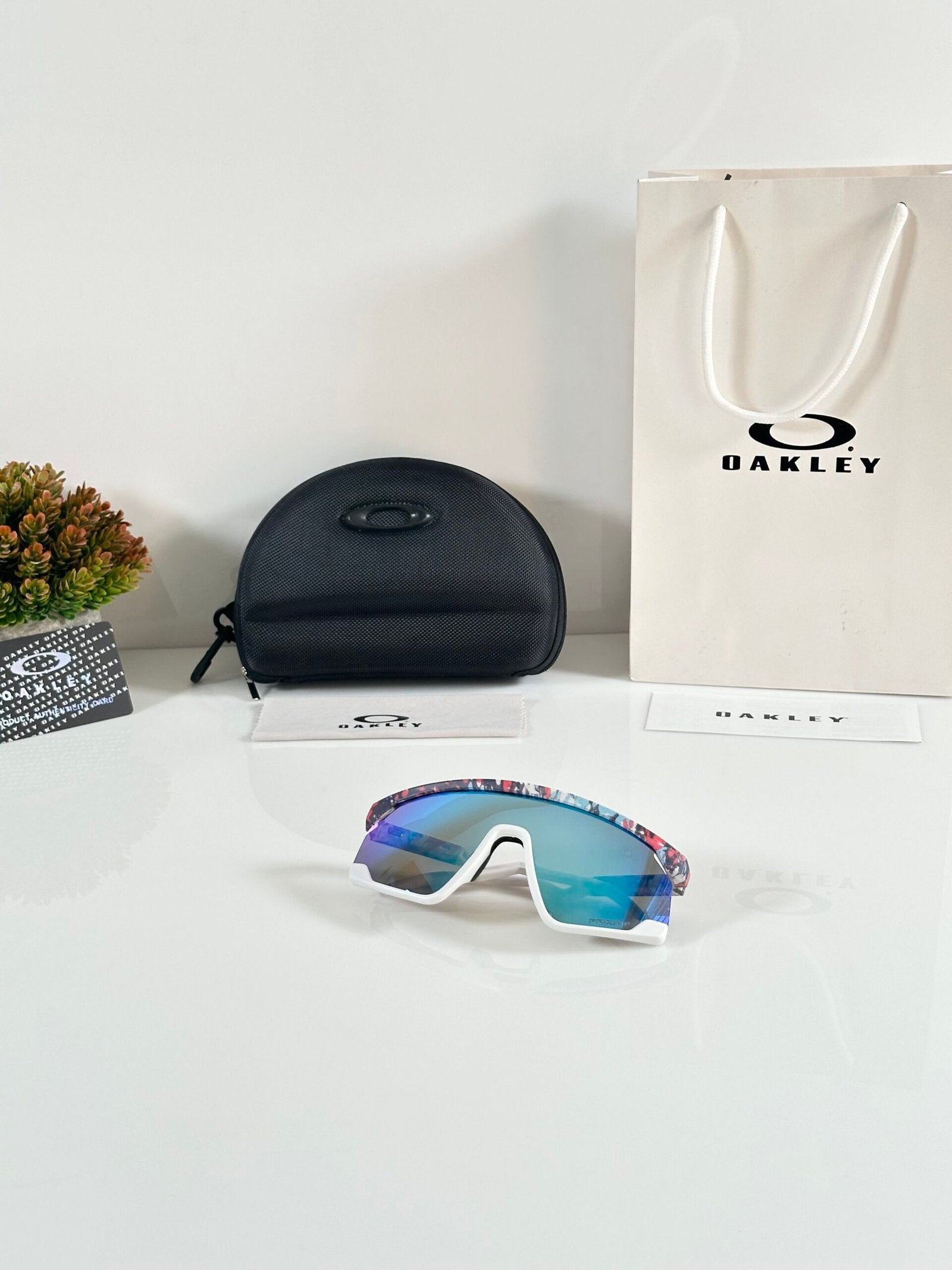 Okley 9280 White Aqua
