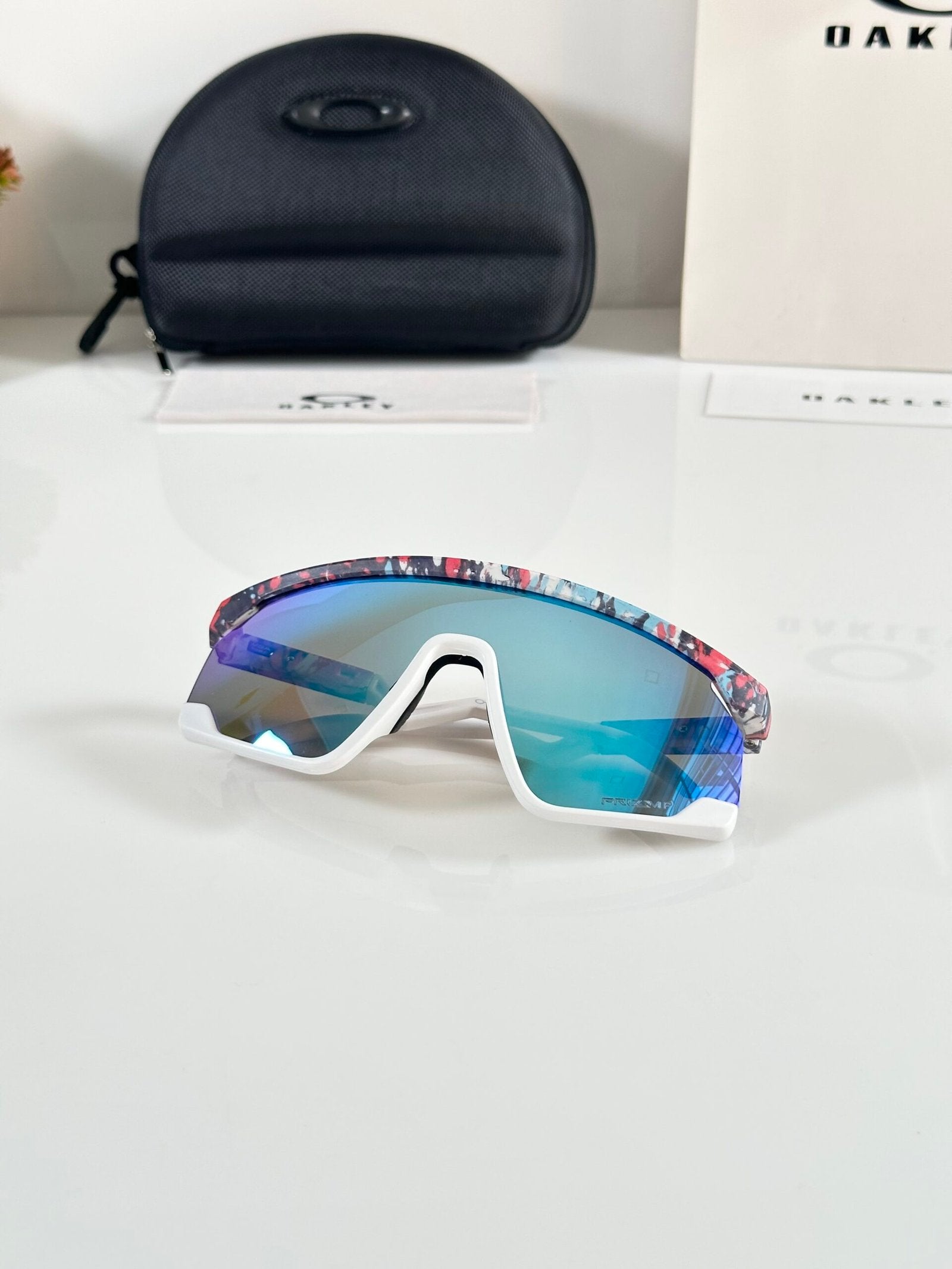 Okley 9280 White Aqua