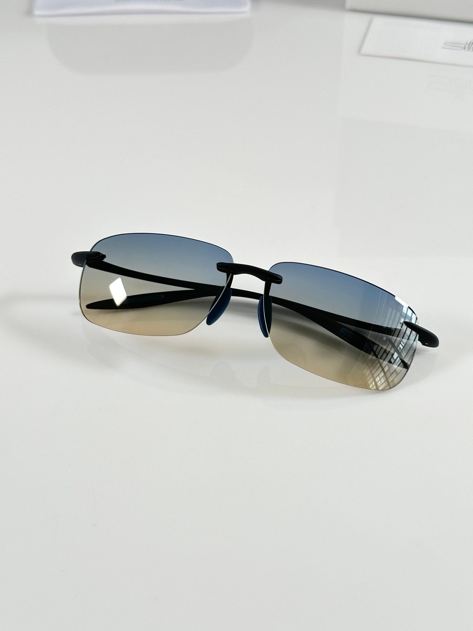 Silhouette 2060 Black Green DC