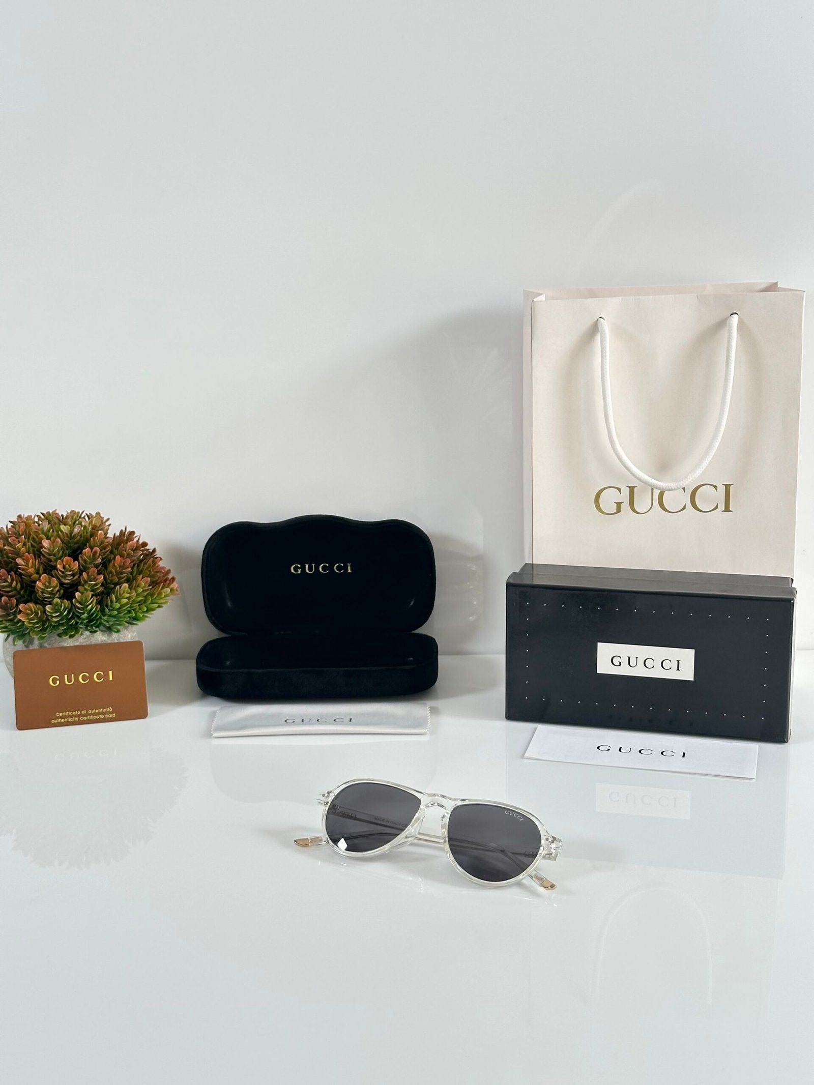 Gucci_2013_Water_Black