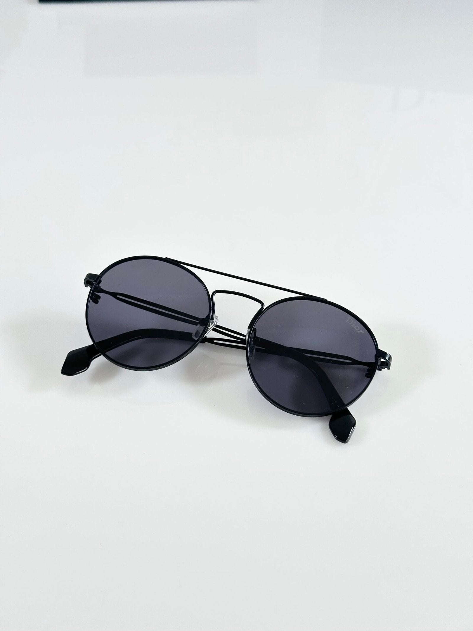 Dior_7075_Black
