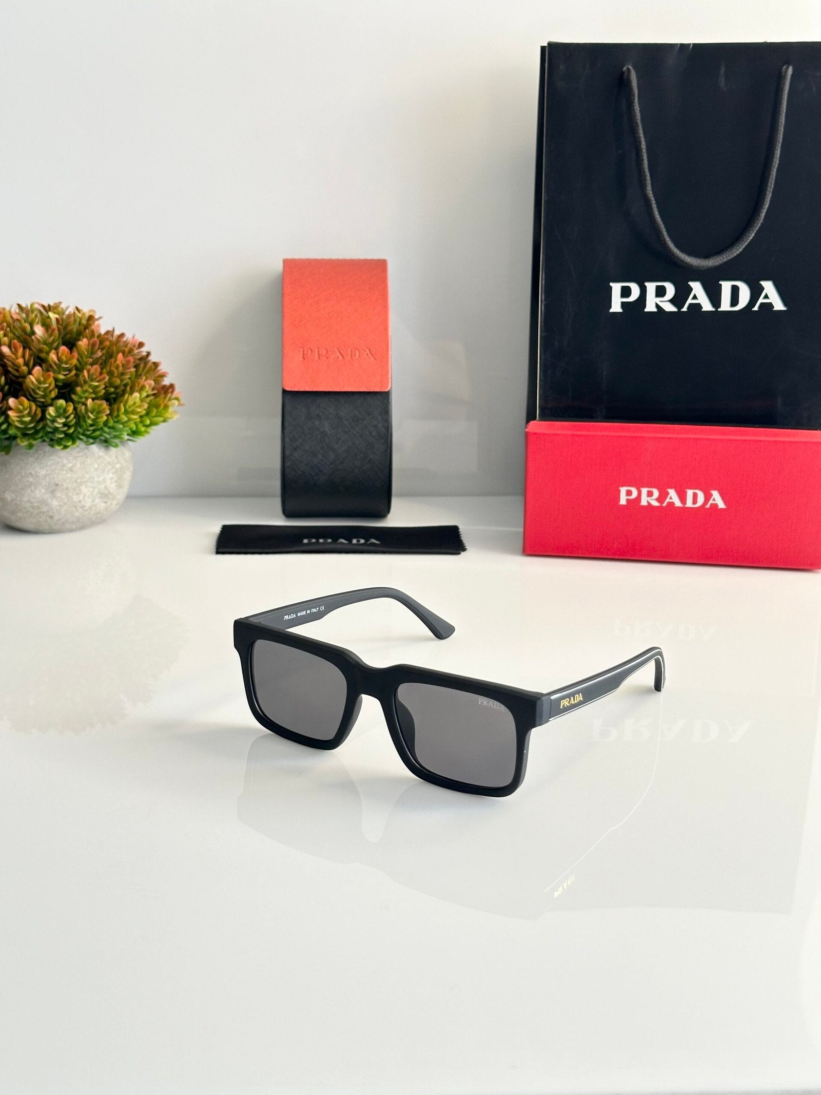 PR 25 Black