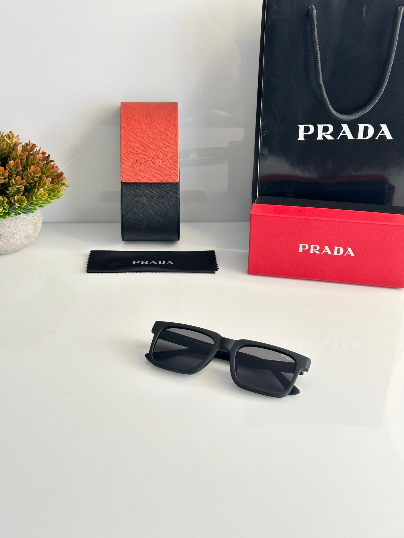PR 25 Black