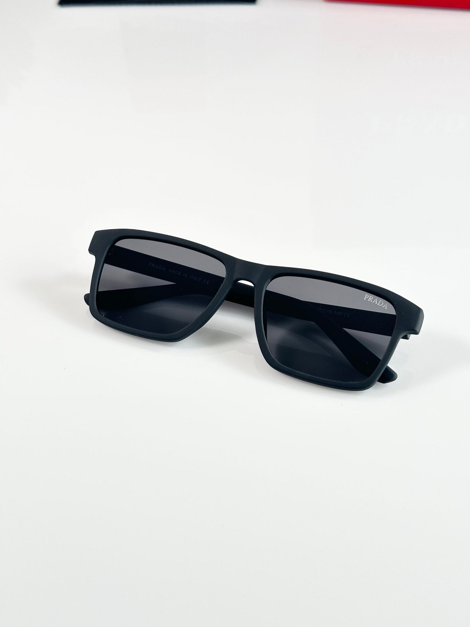 PR 4537 Black