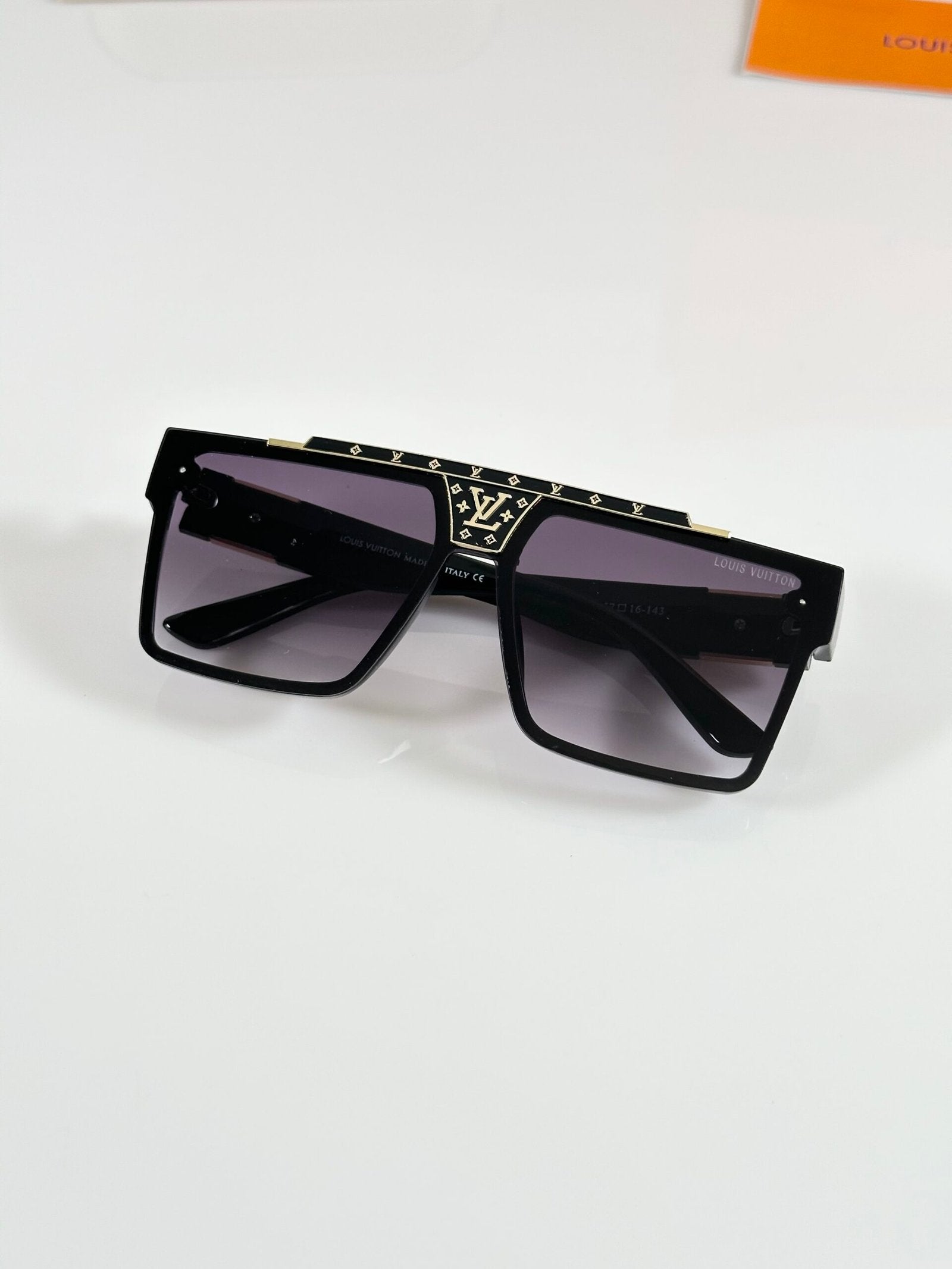 LV 3005 Black DC