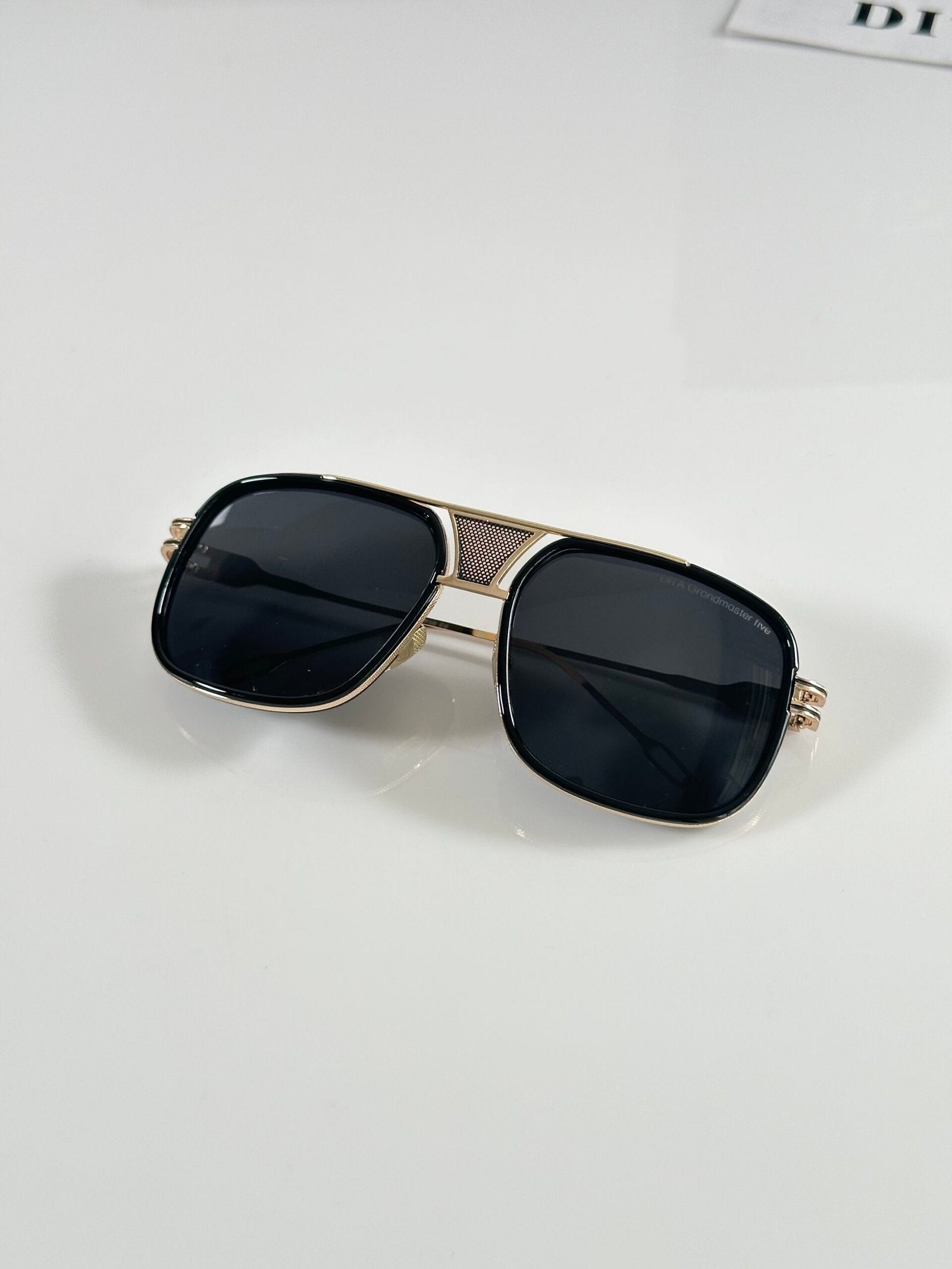 Dita 083 Gold Black