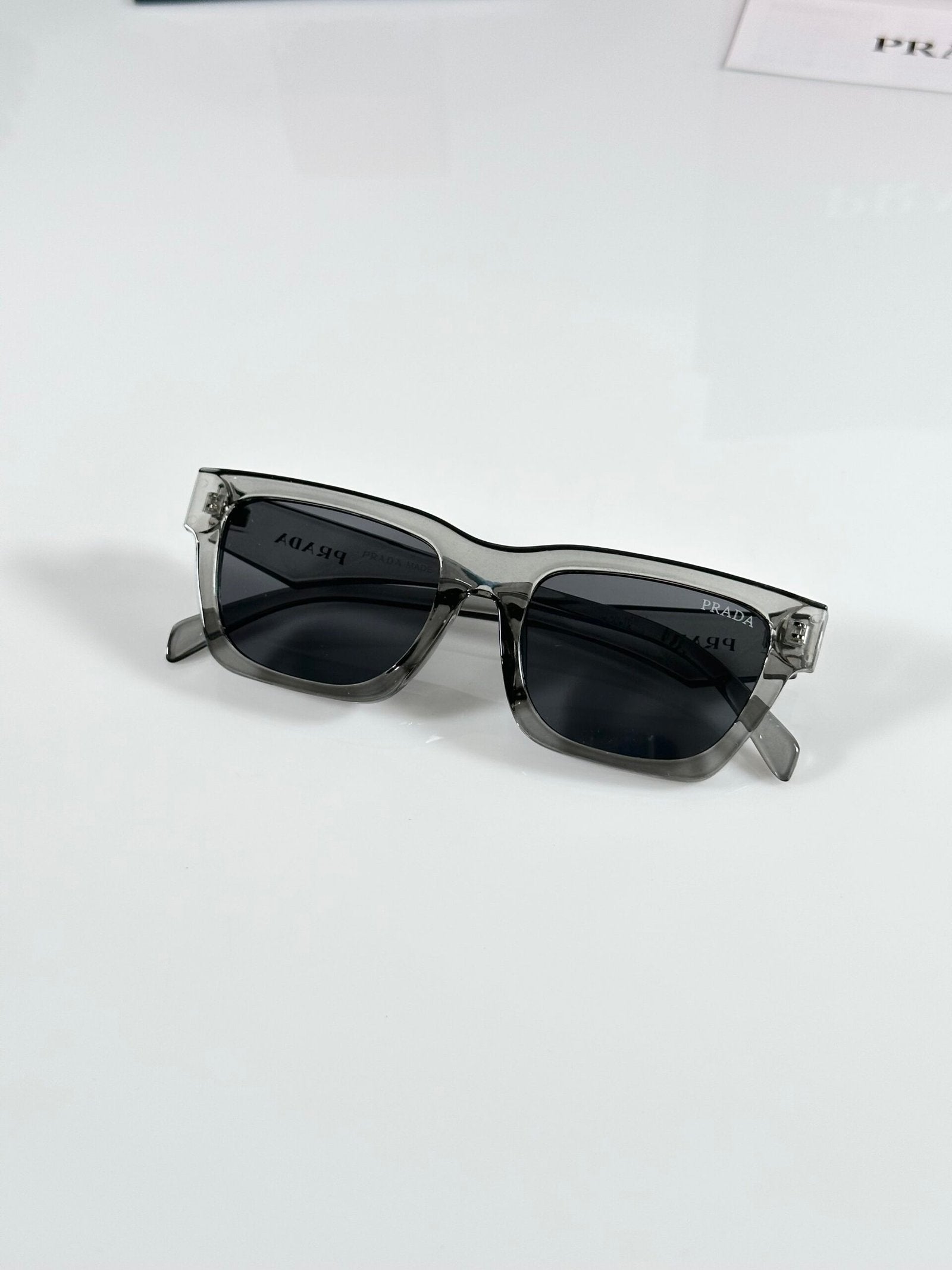 PR 06 Grey