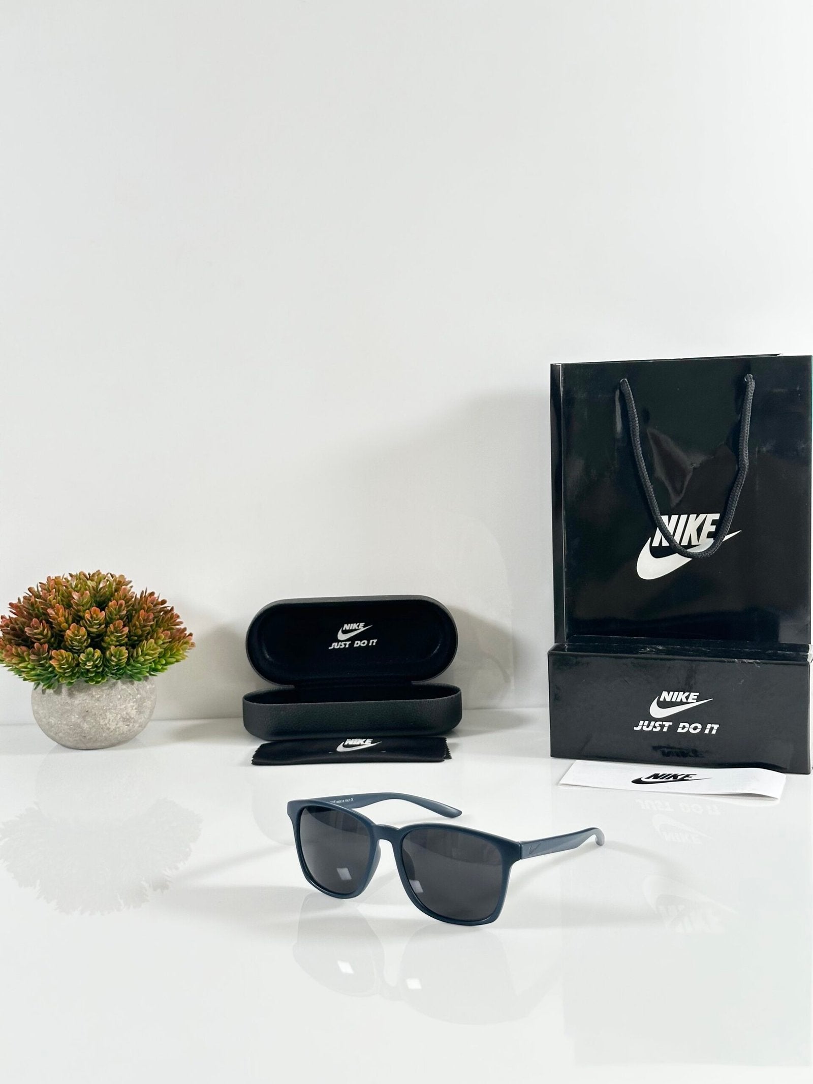 Nike_810_Blue_Black