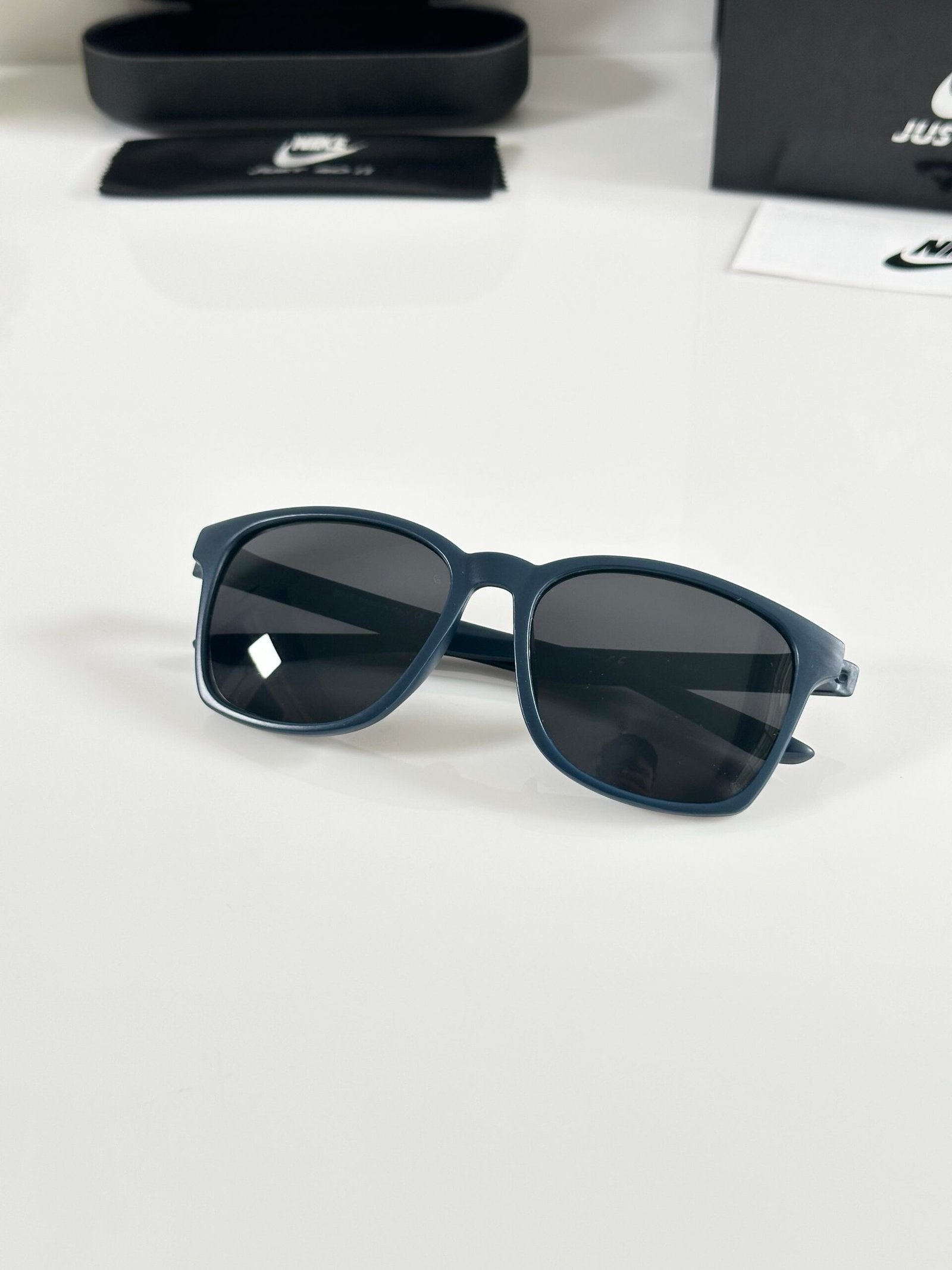 Nike_810_Blue_Black
