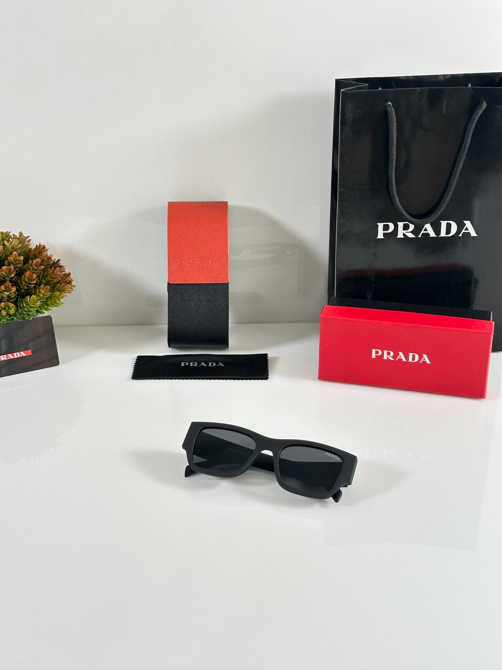 PR 10 Mate Black