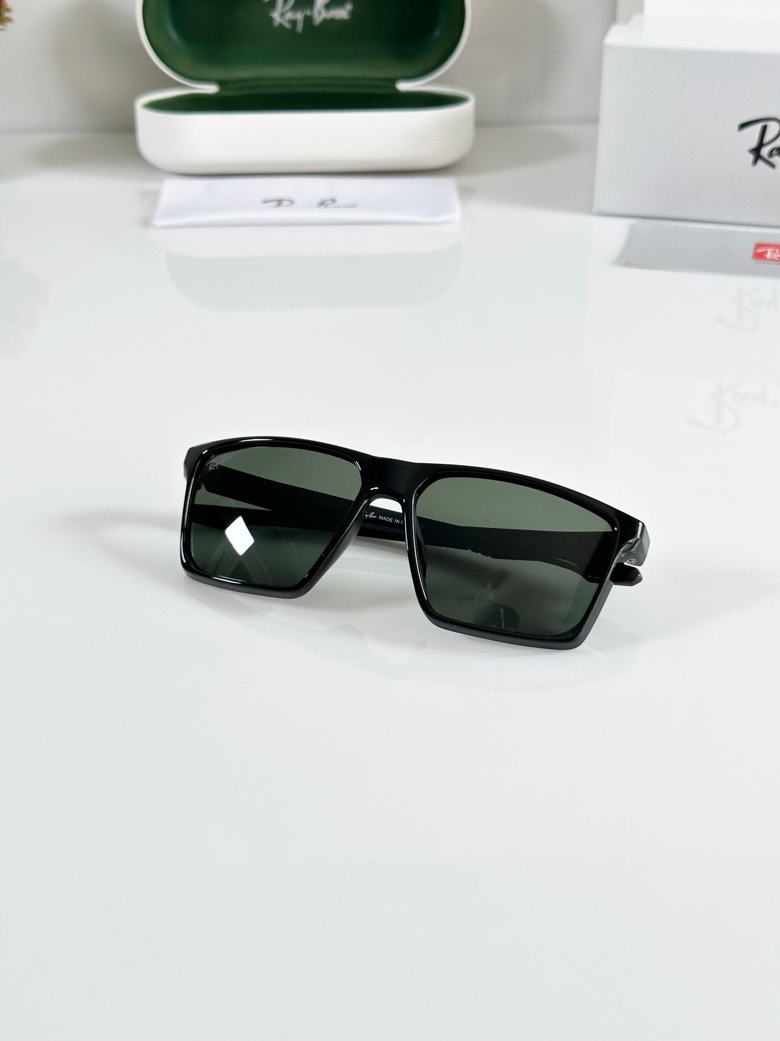 Rb 6001 Black Green